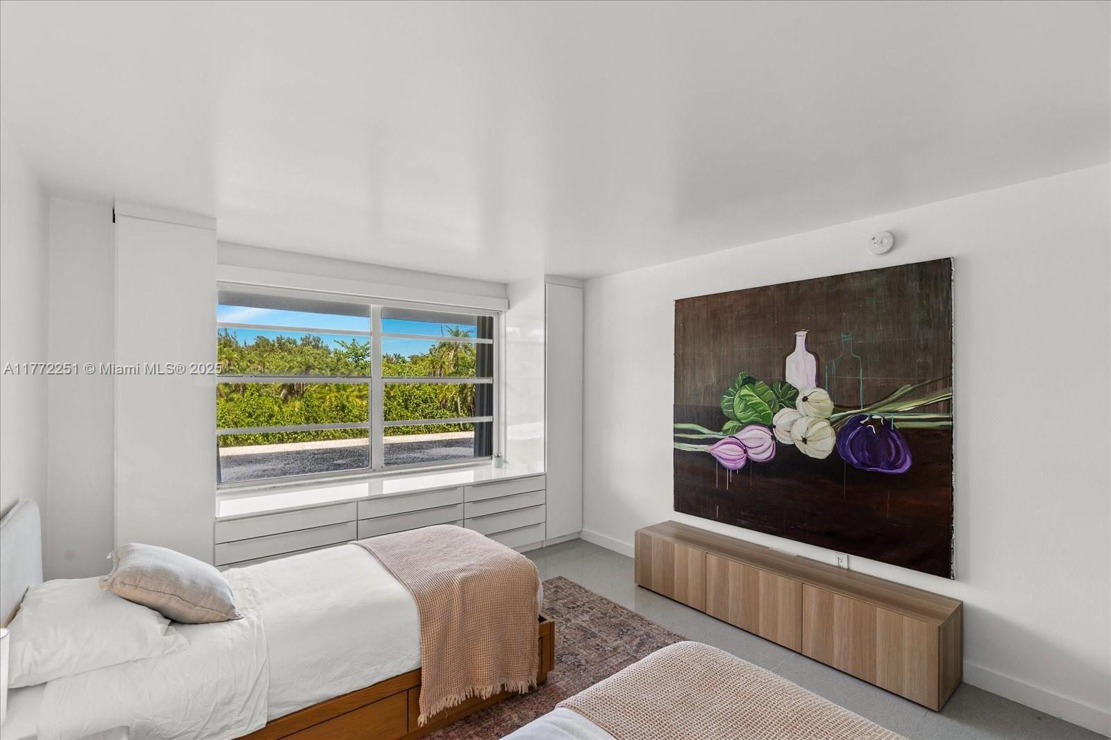 155 Ocean Lane Dr #208, Key Biscayne FL 33149