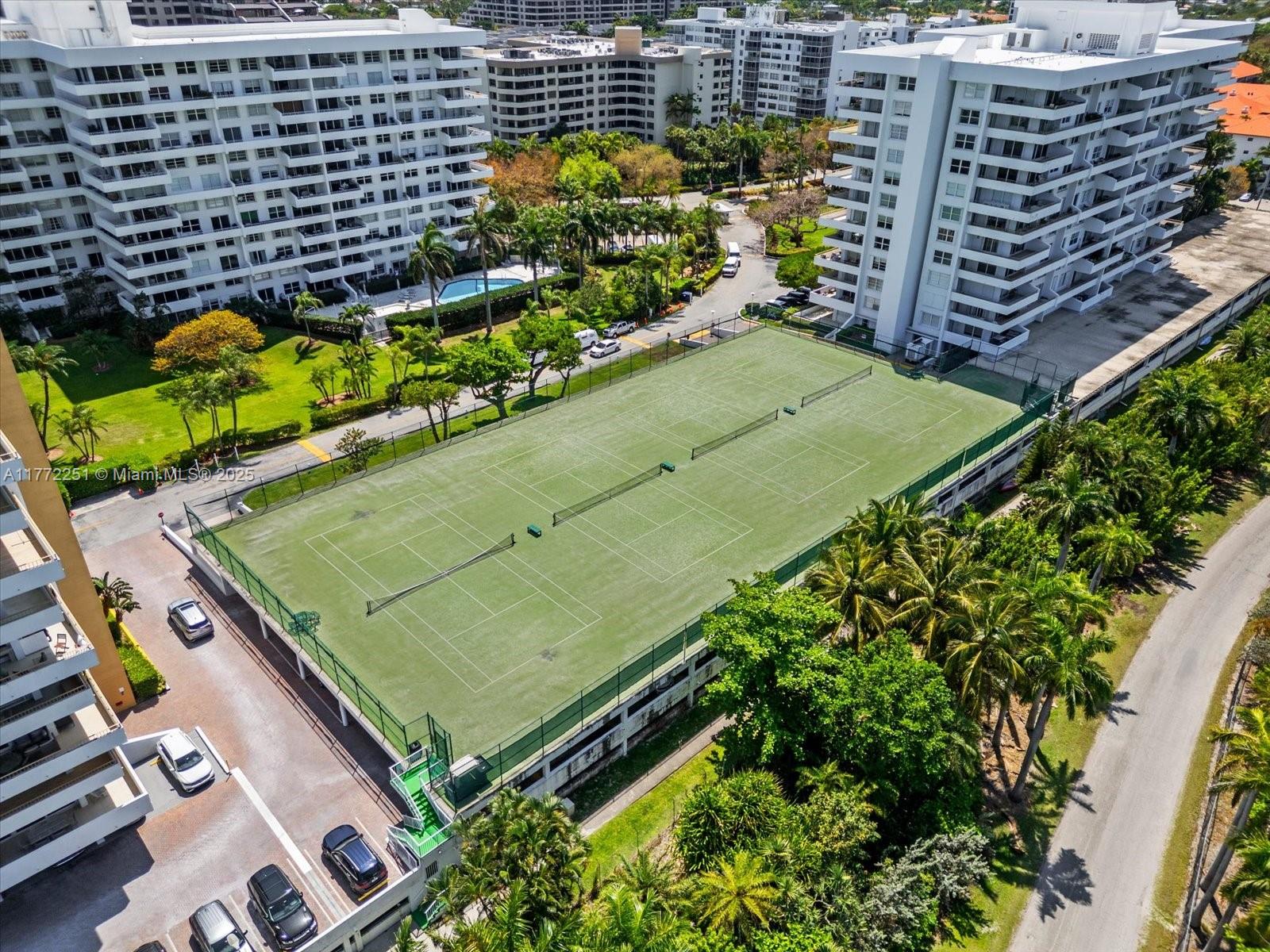 155 Ocean Lane Dr #208, Key Biscayne FL 33149