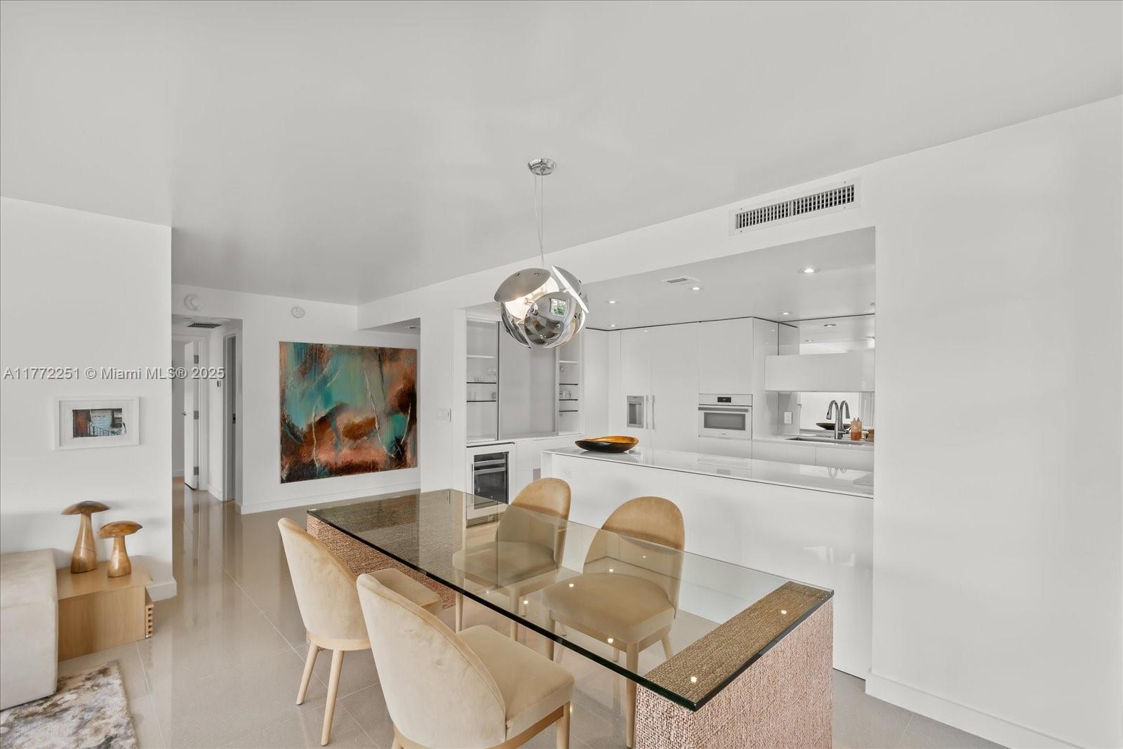 155 Ocean Lane Dr #208, Key Biscayne FL 33149