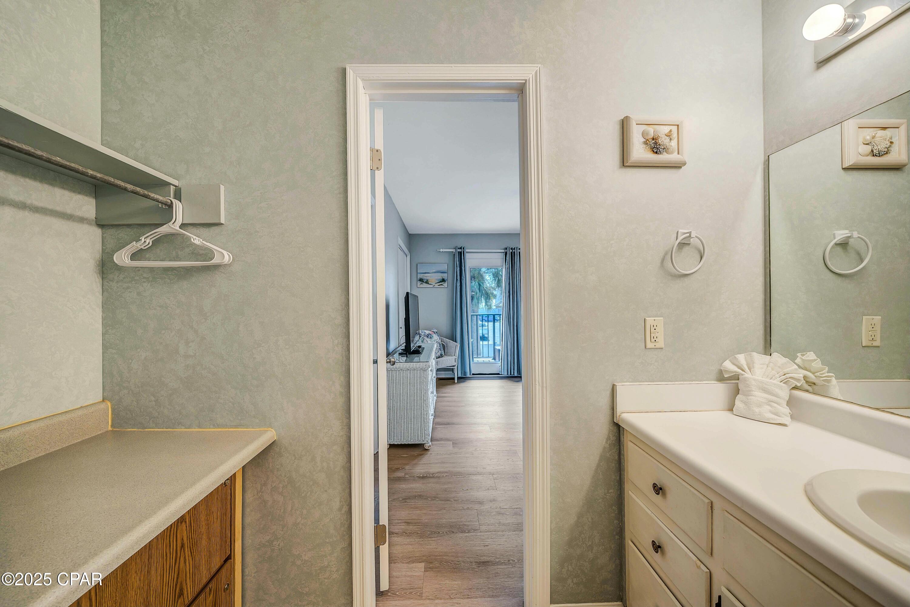 Image 35 For 6215 Thomas Drive 101