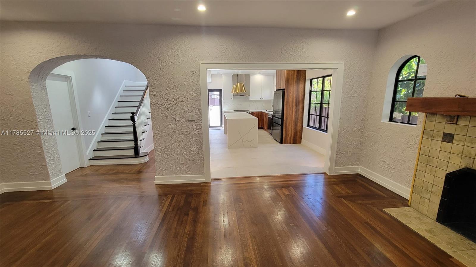 Property photo # 2