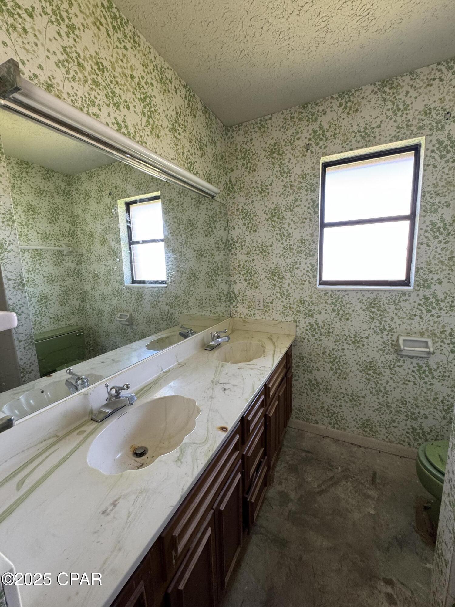 Image 33 For 111 Berthe Avenue