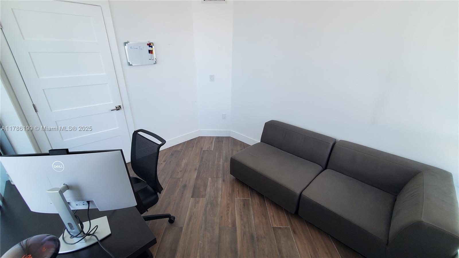 350 S Miami Ave #3713, Miami FL 33130