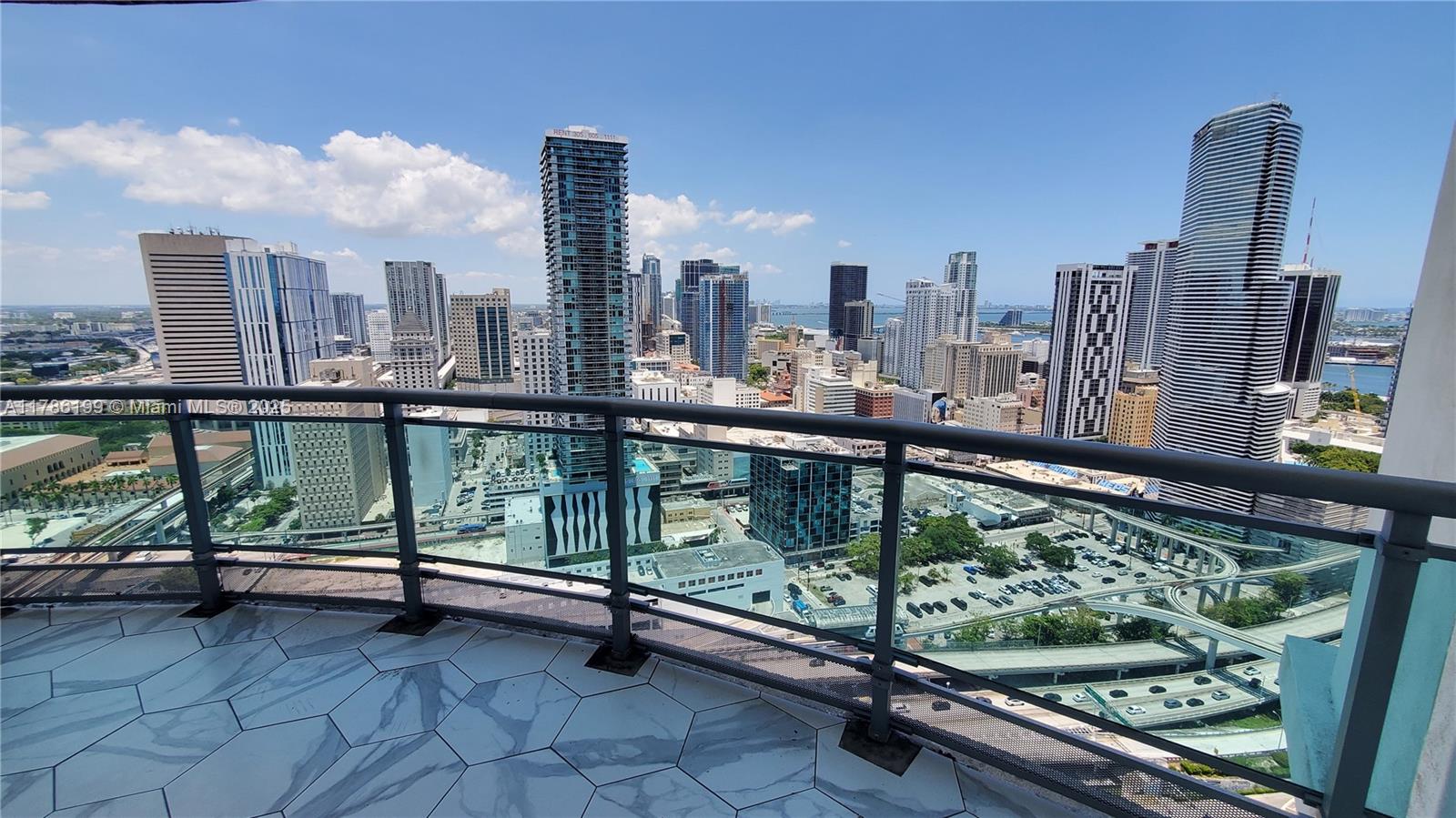 350 S Miami Ave #3713, Miami FL 33130