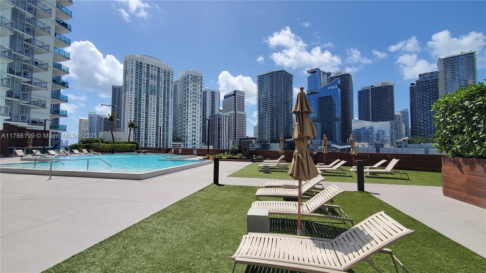 350 S Miami Ave #3713, Miami FL 33130