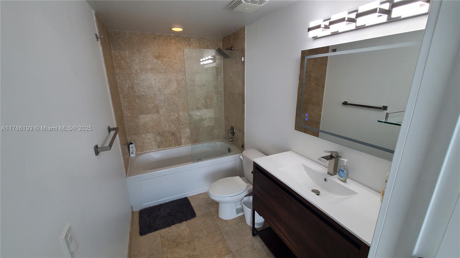 350 S Miami Ave #3713, Miami FL 33130