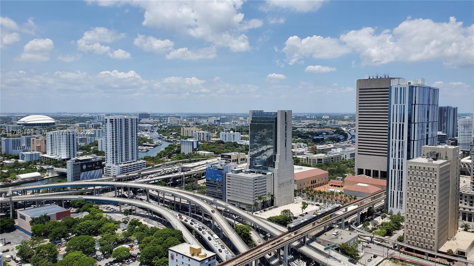 350 S Miami Ave #3713, Miami FL 33130