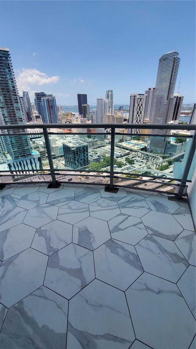 350 S Miami Ave #3713, Miami FL 33130
