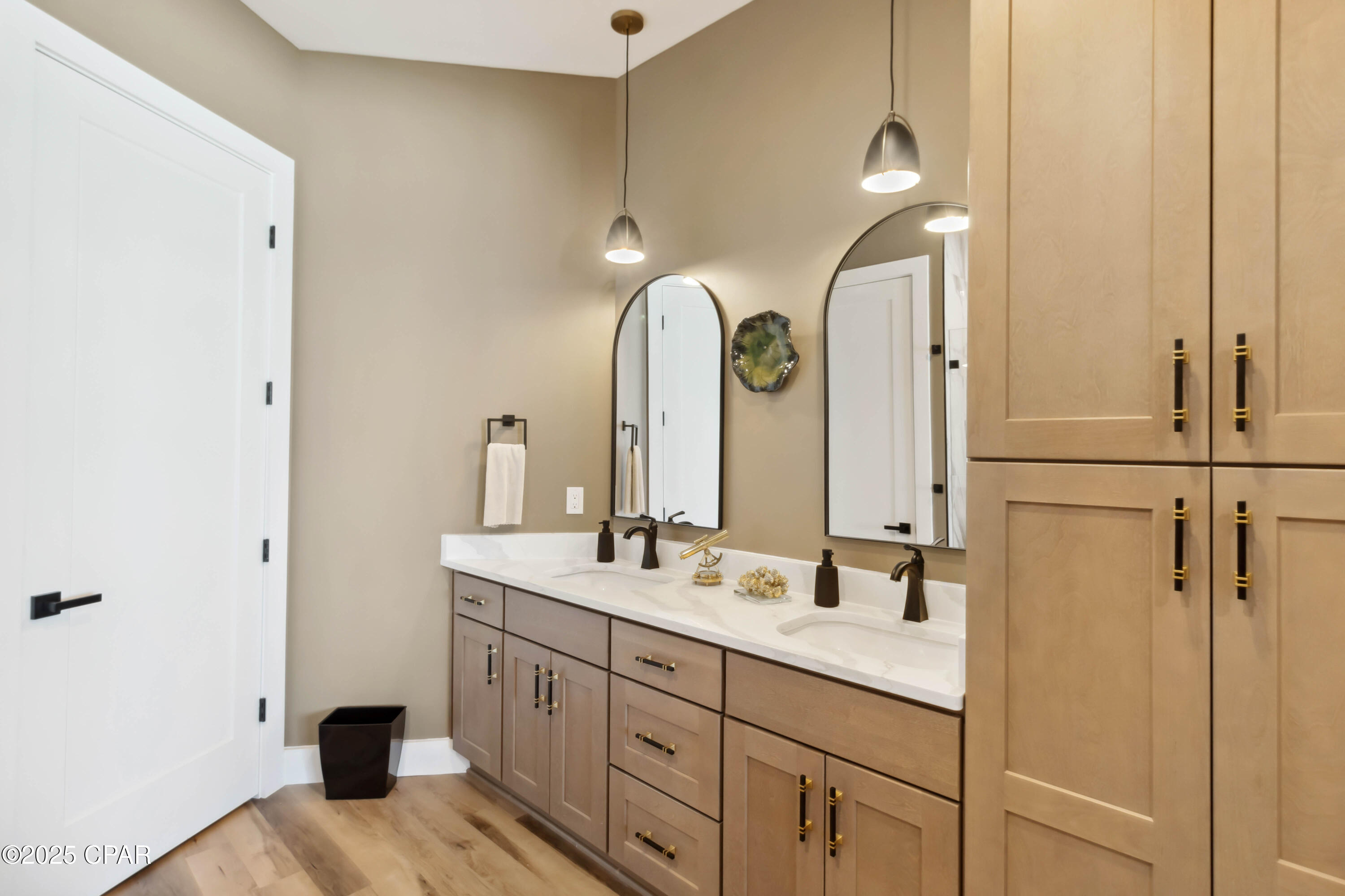 Image 34 For 117 37th Street C