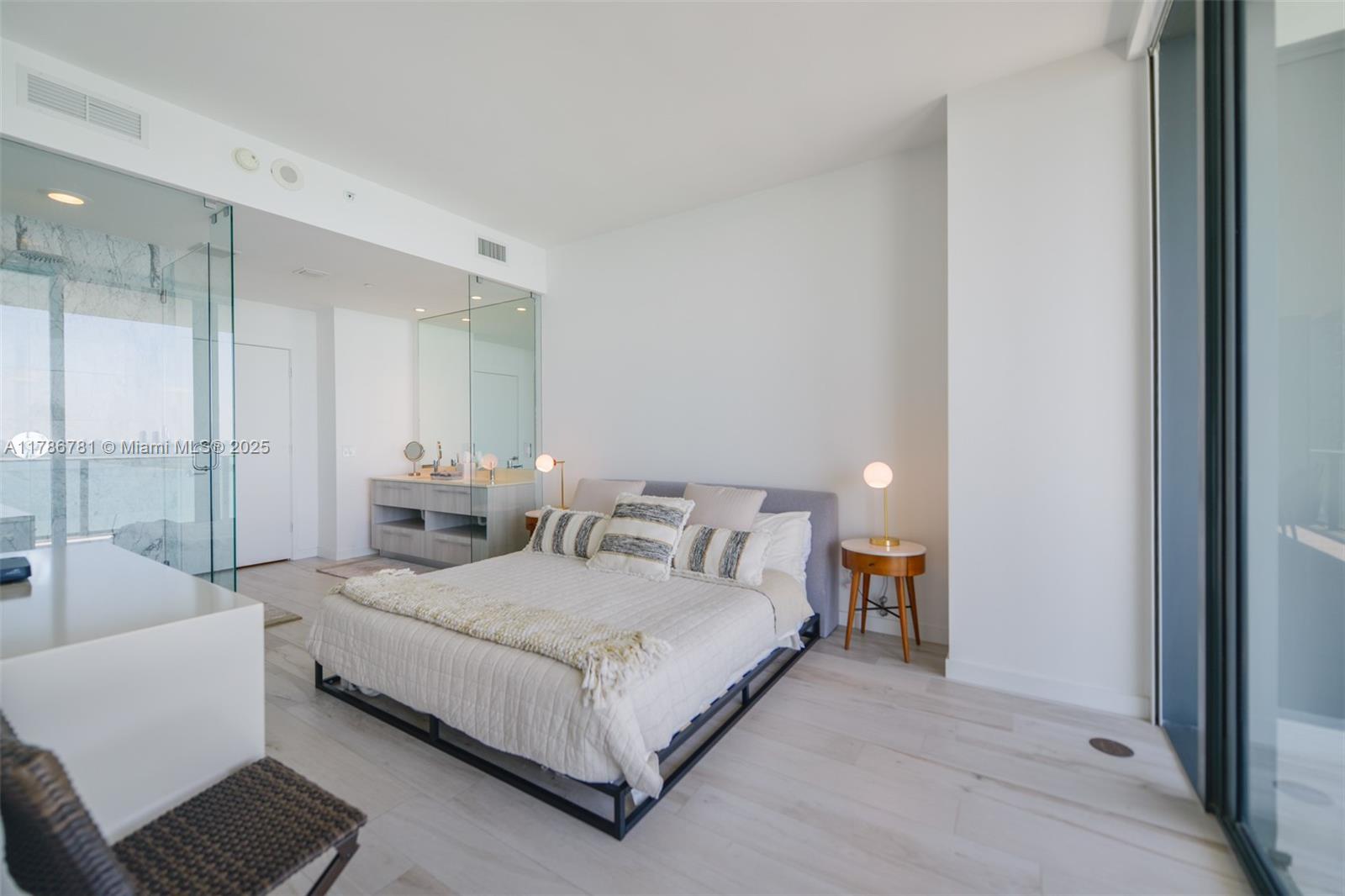 480 NE 31st St #1906, Miami FL 33137