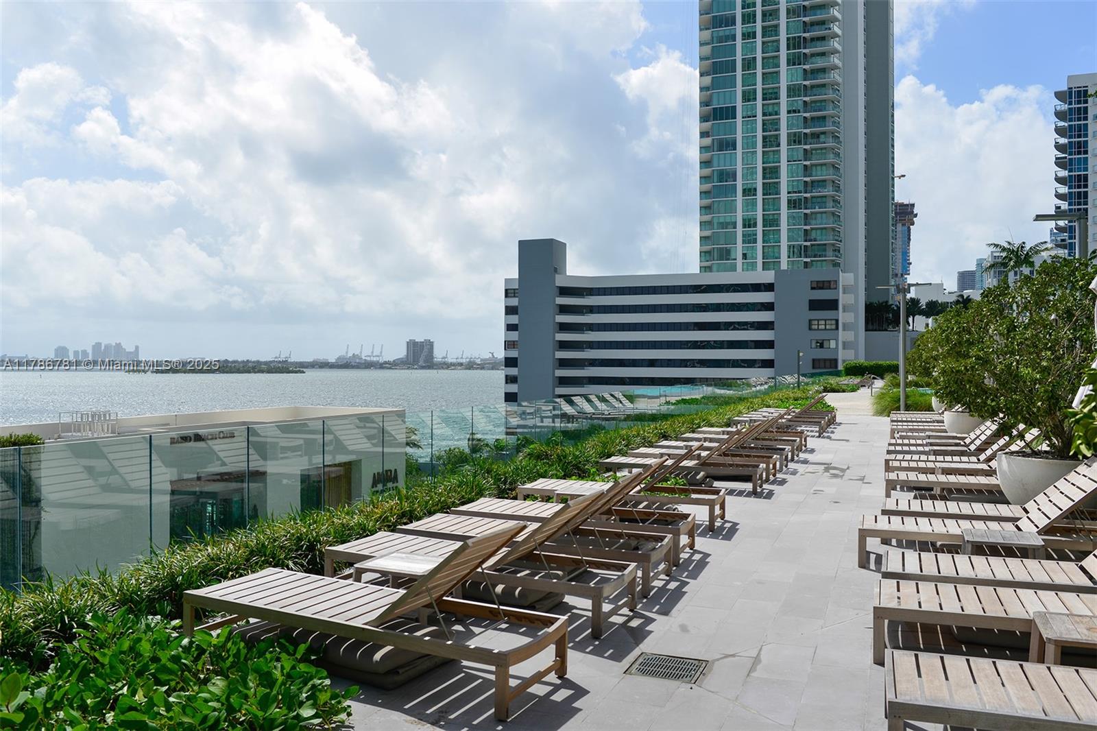 480 NE 31st St #1906, Miami FL 33137