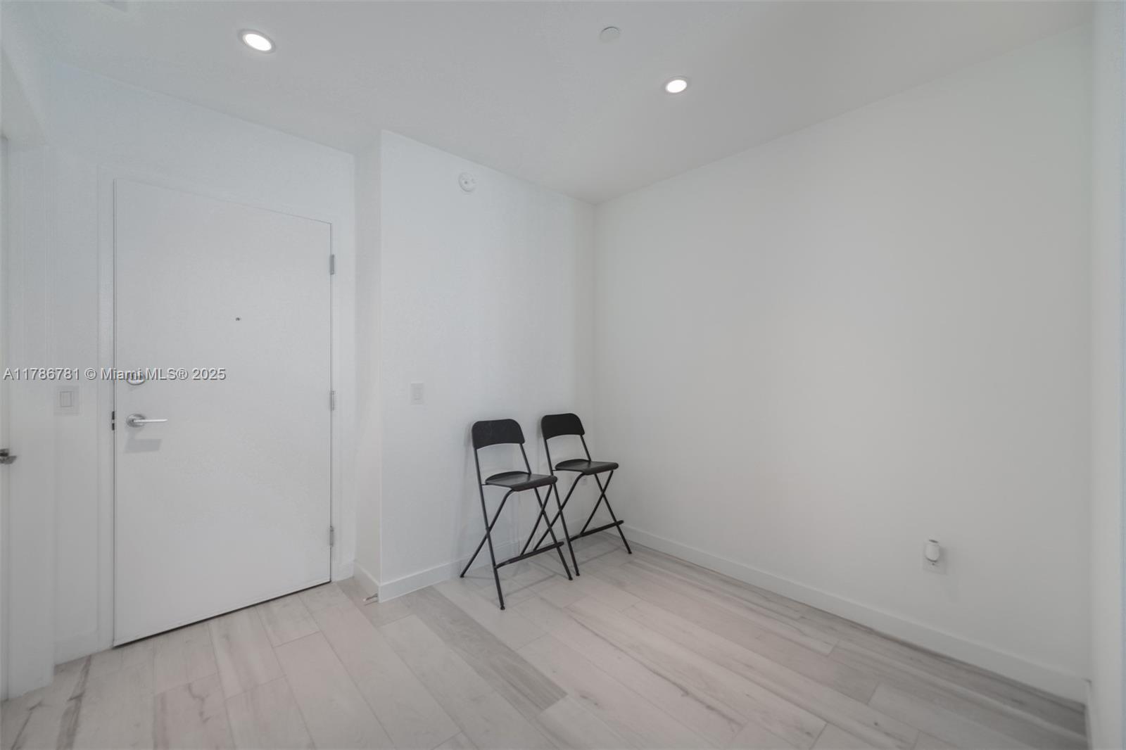 480 NE 31st St #1906, Miami FL 33137