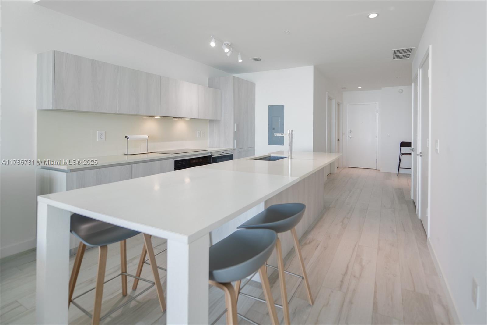 480 NE 31st St #1906, Miami FL 33137