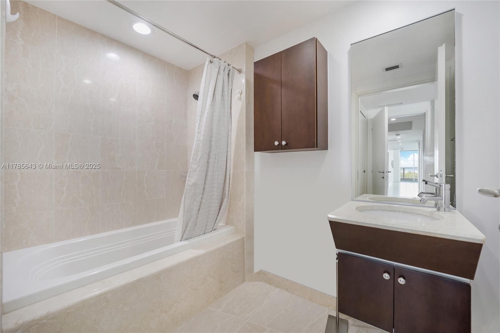 2627 S Bayshore Dr #801, Miami FL 33133