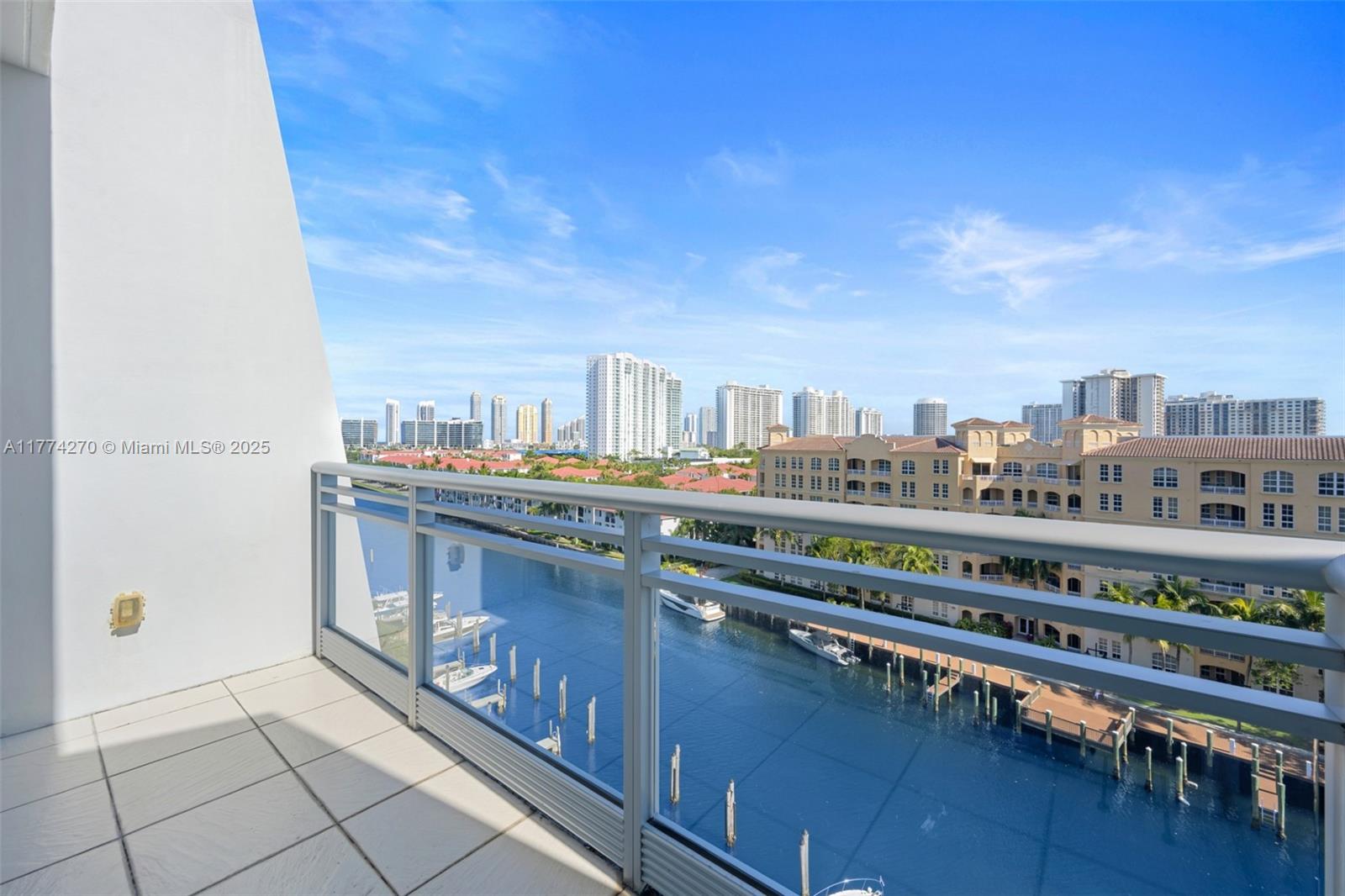 2950 NE 188th St #525, Aventura FL 33180