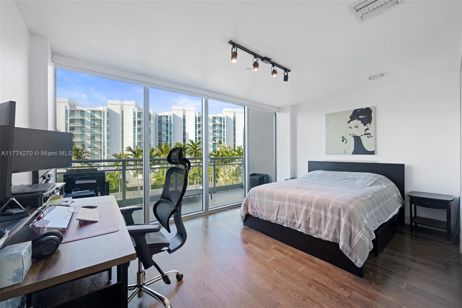 2950 NE 188th St #525, Aventura FL 33180