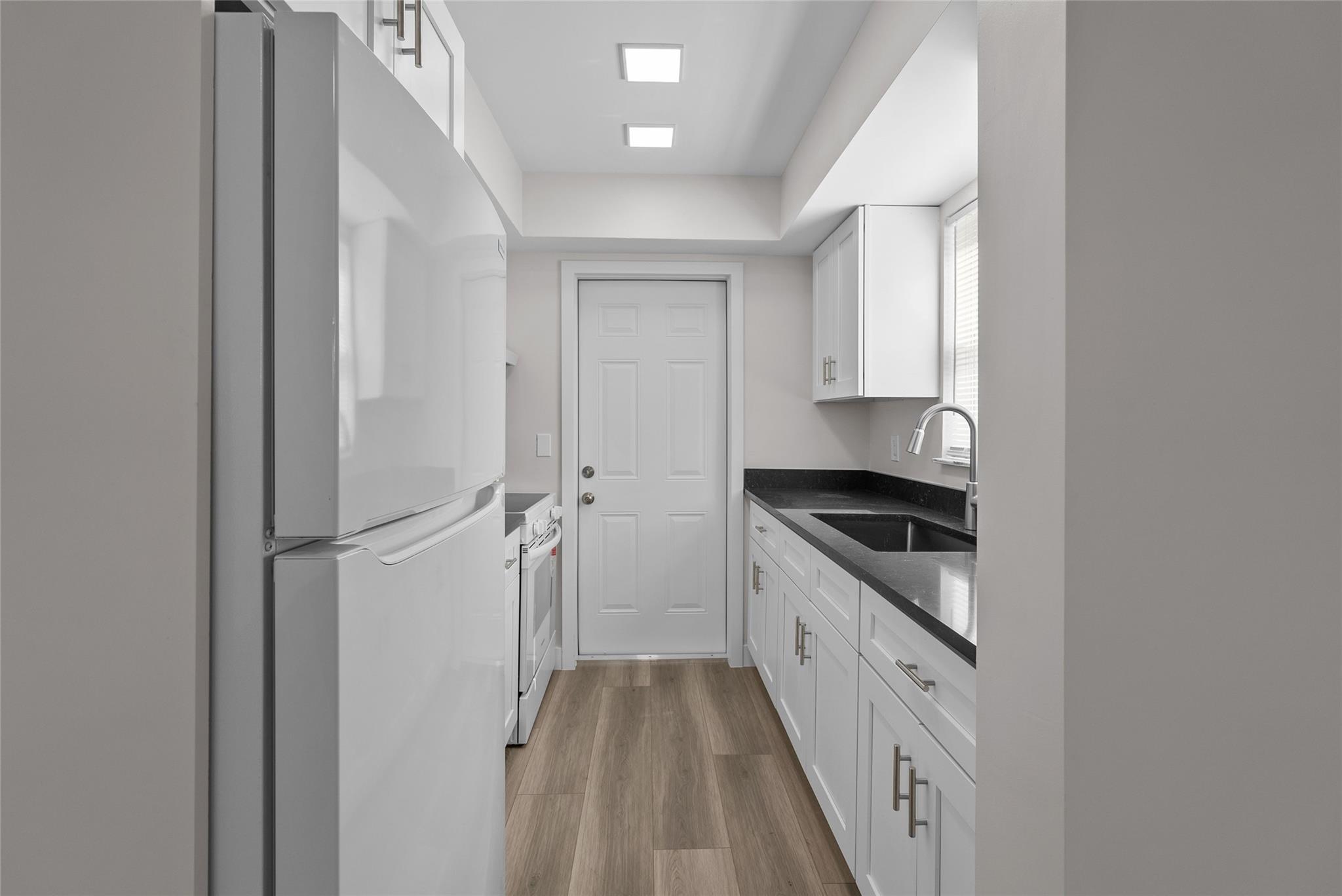 1150 E Sample Rd 202
