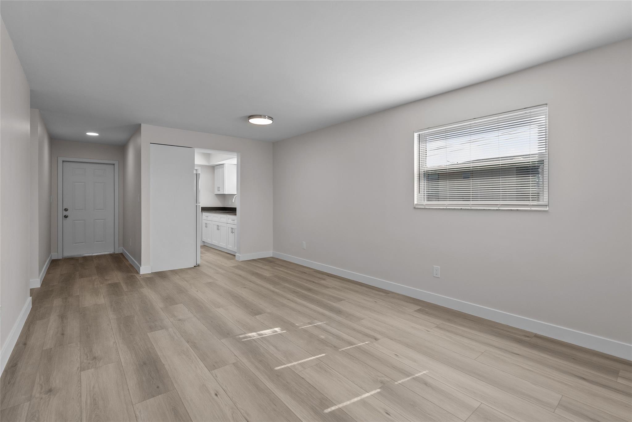 1150 E Sample Rd 202