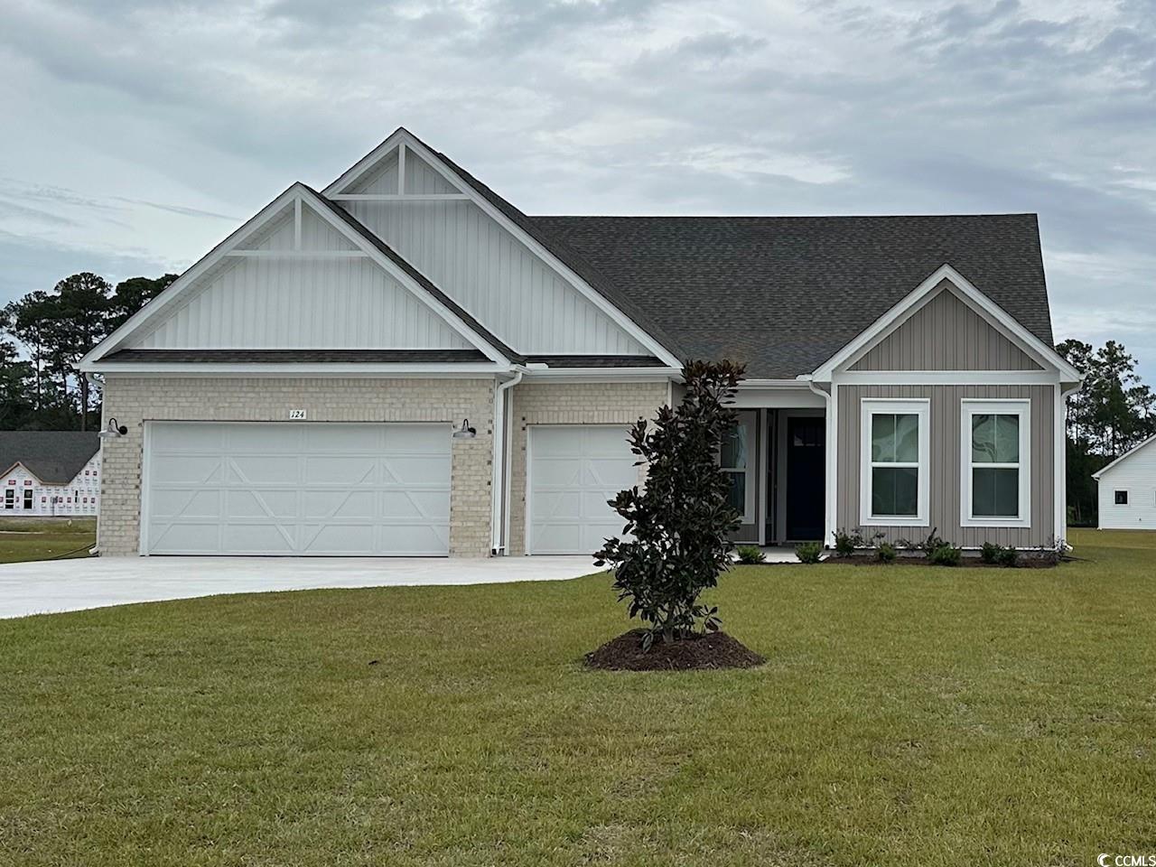 124 Northbrook Dr Murrells Inlet, SC 29576