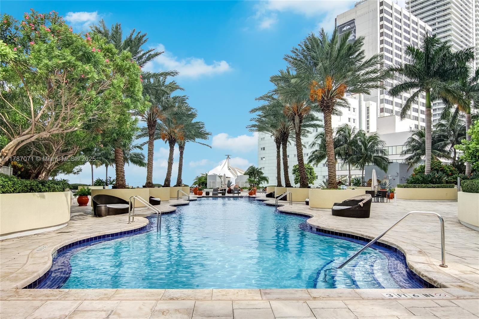 244 Biscayne Blvd #3007, Miami FL 33132