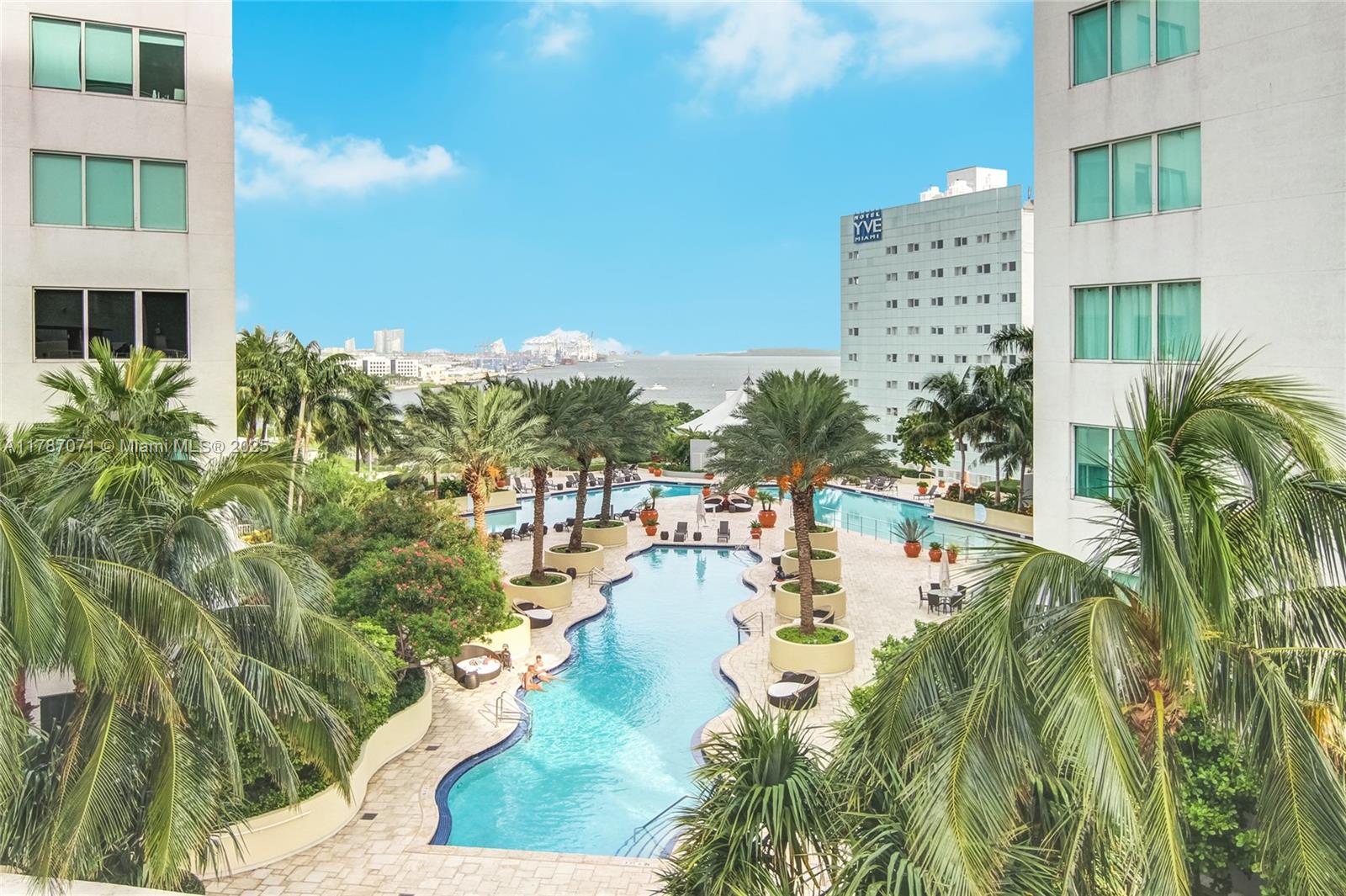 244 Biscayne Blvd #3007, Miami FL 33132