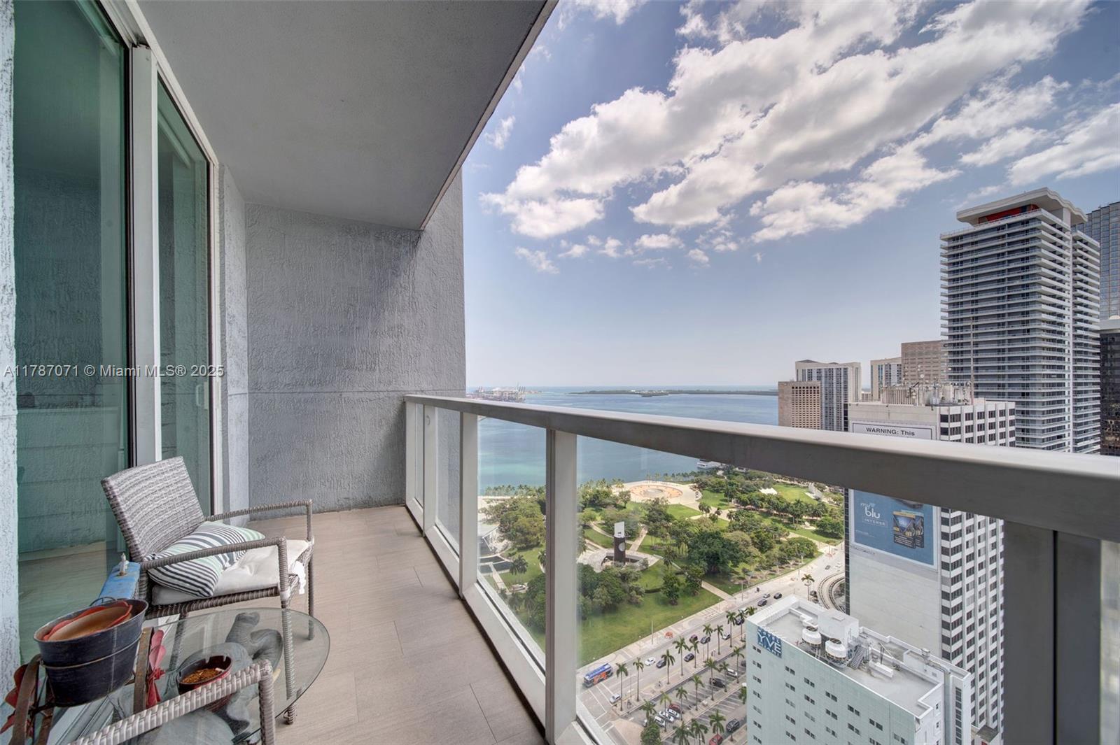 244 Biscayne Blvd #3007, Miami FL 33132