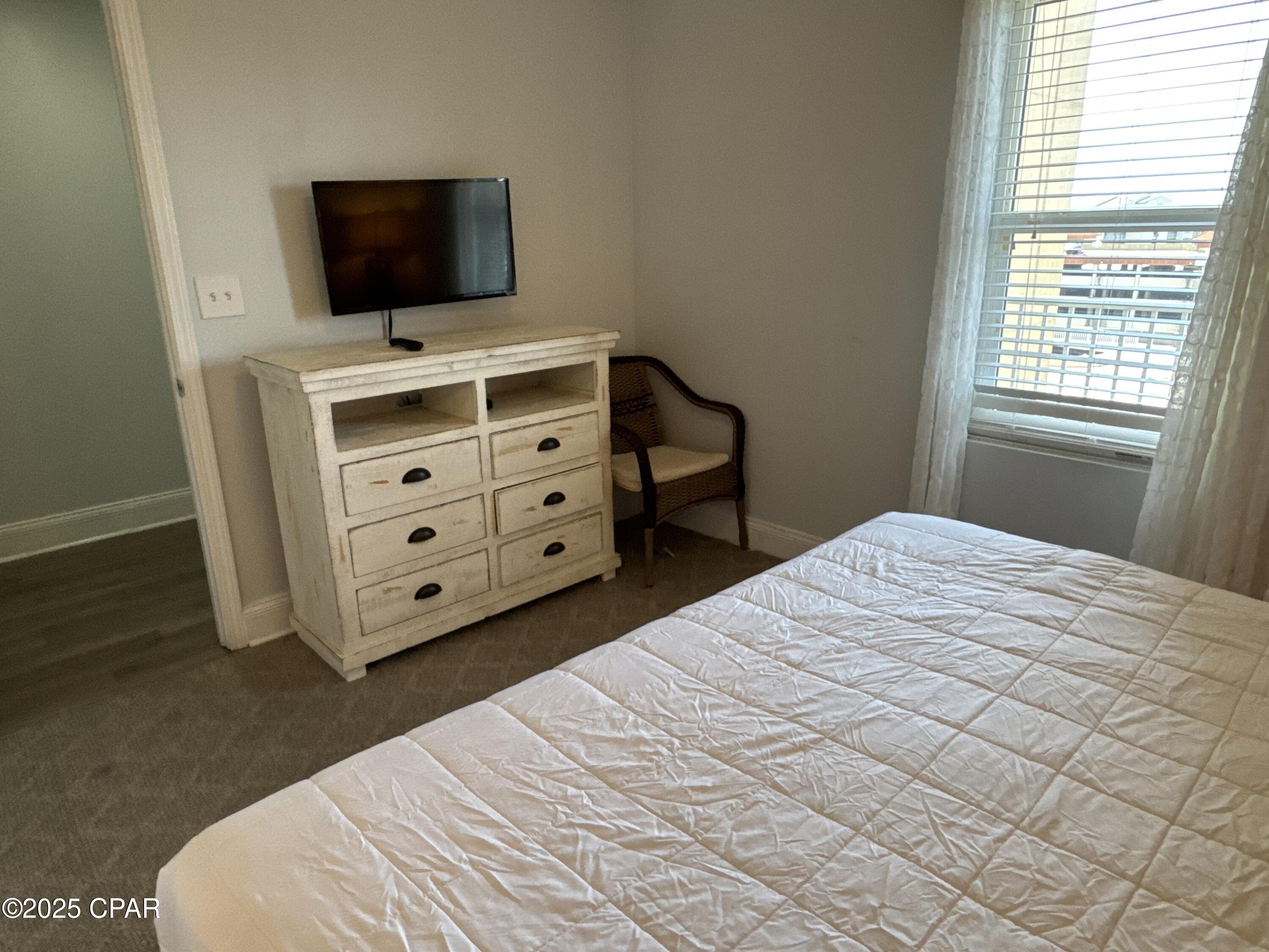 Image 18 For 9902 Thomas Drive 1235