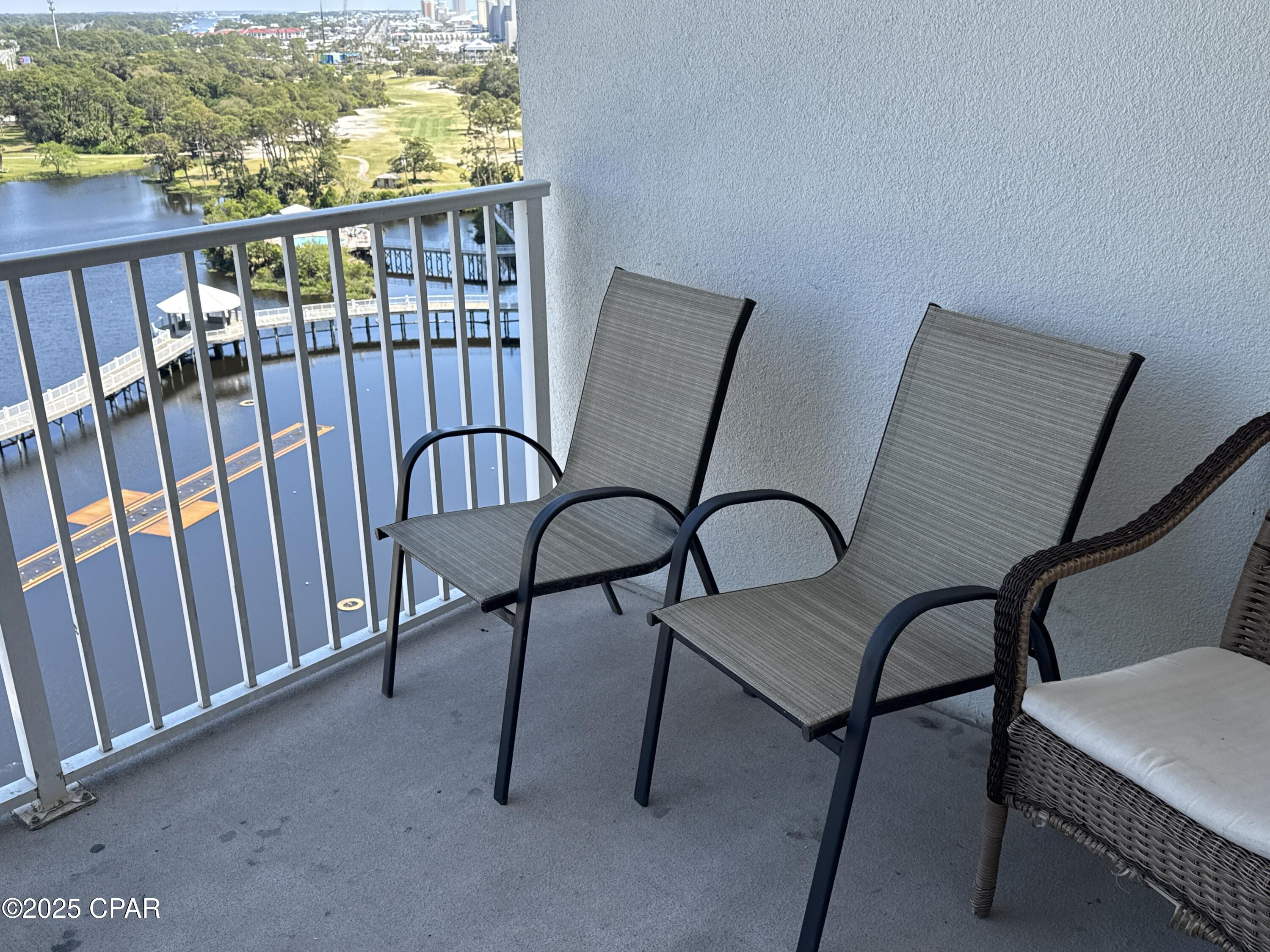 Image 4 For 9902 Thomas Drive 1235