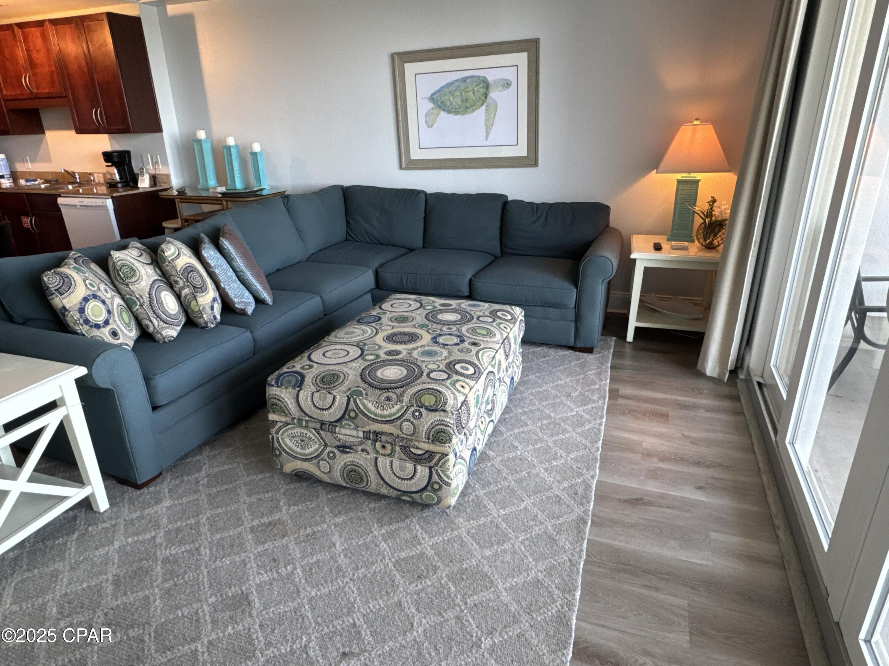 Image 5 For 9902 Thomas Drive 1235