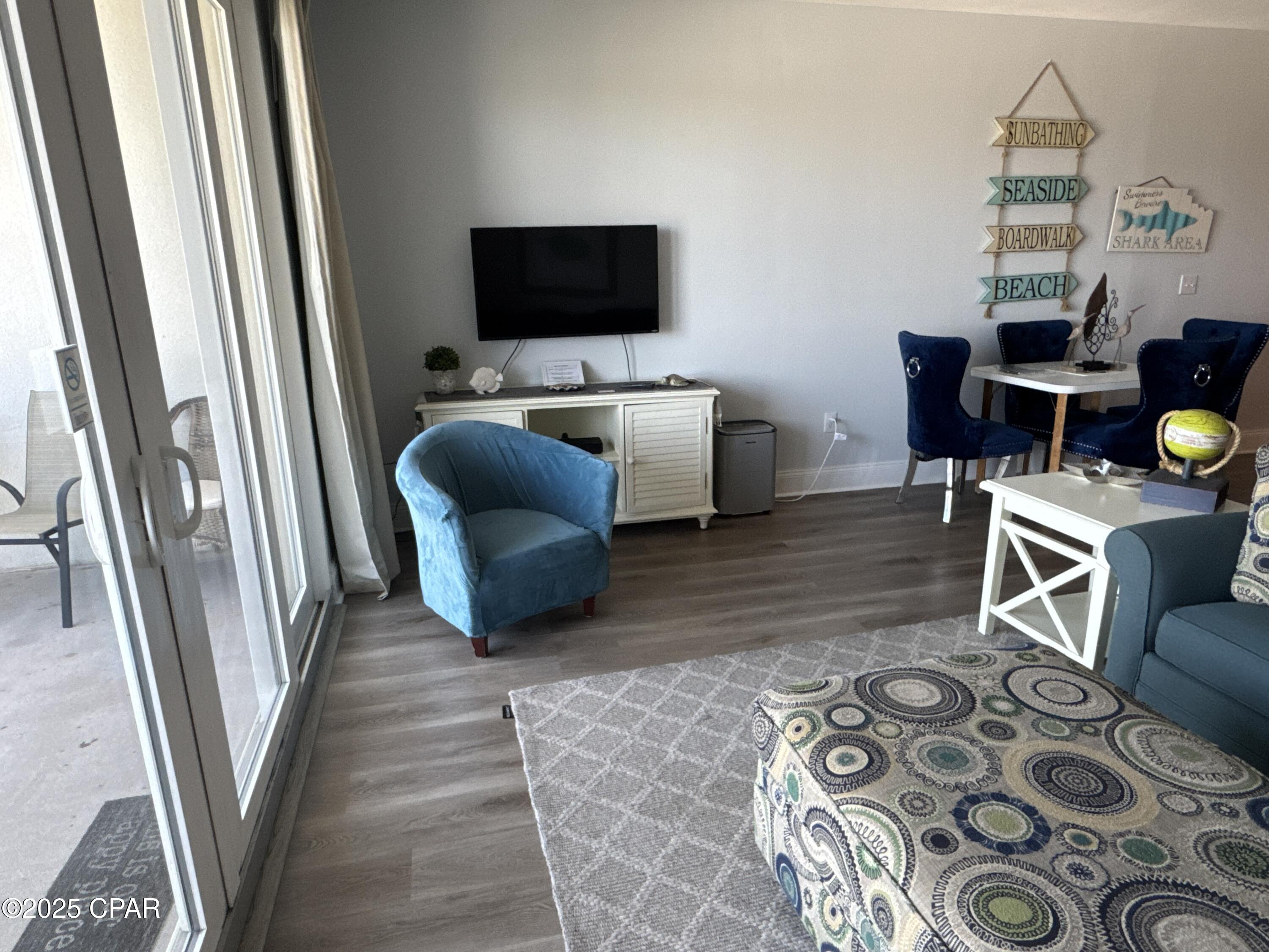 Image 6 For 9902 Thomas Drive 1235