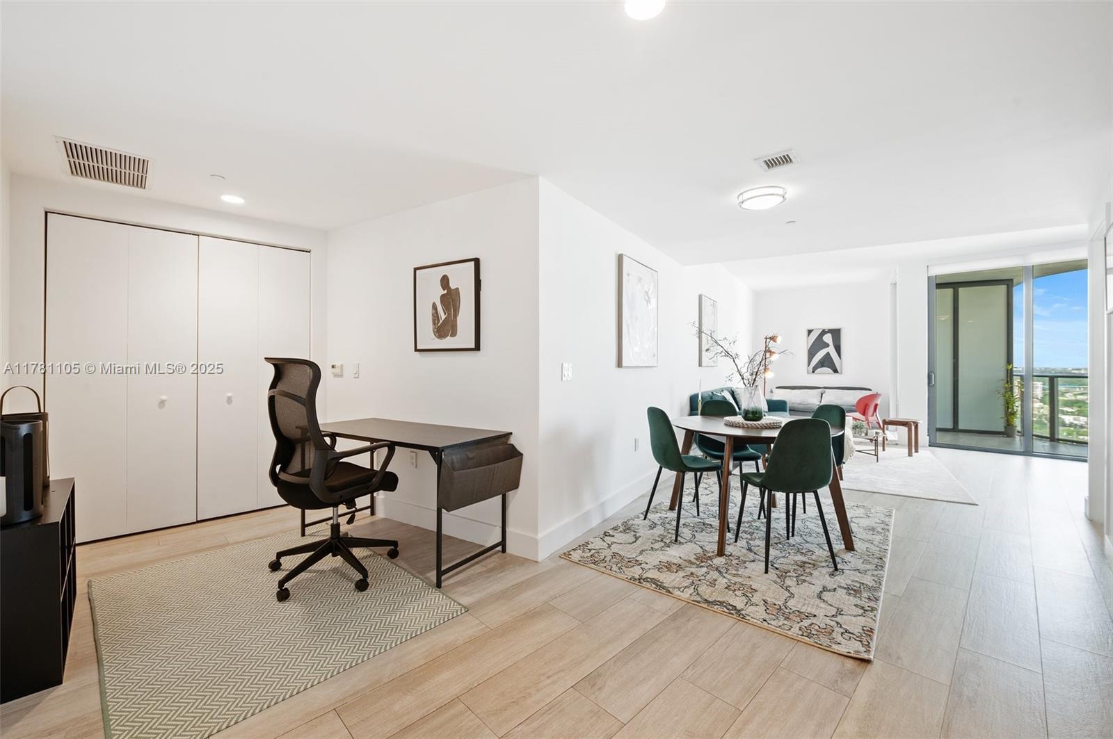 121 NE 34th St #2314, Miami FL 33137