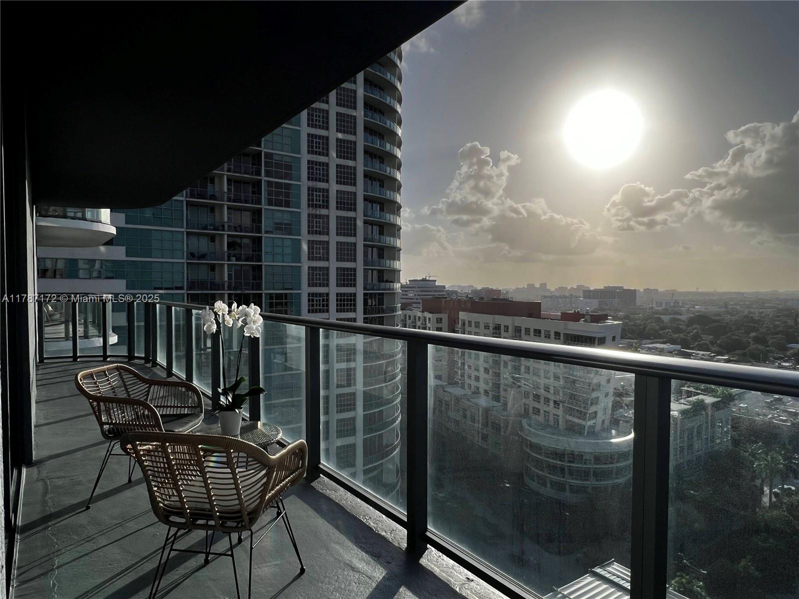 121 NE 34th St #1516, Miami FL 33137