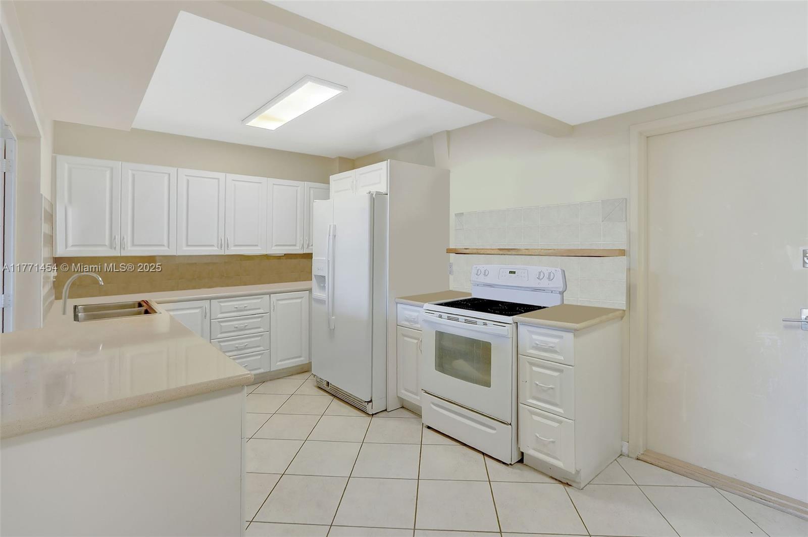 155 Ocean Lane Dr #310, Key Biscayne FL 33149
