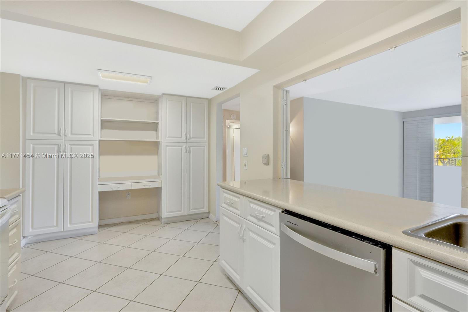 155 Ocean Lane Dr #310, Key Biscayne FL 33149