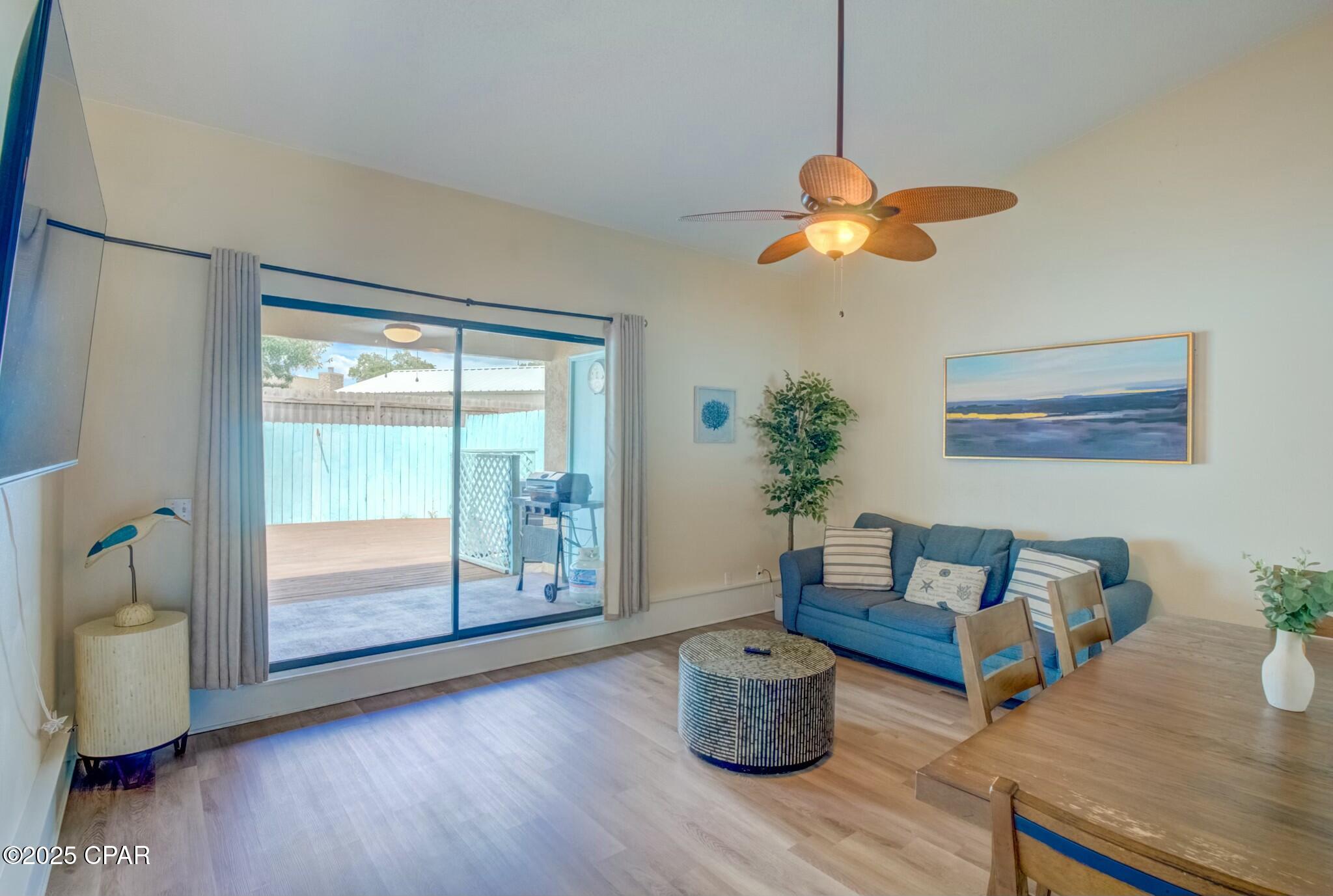 Image 4 For 8504 Lagoon Drive