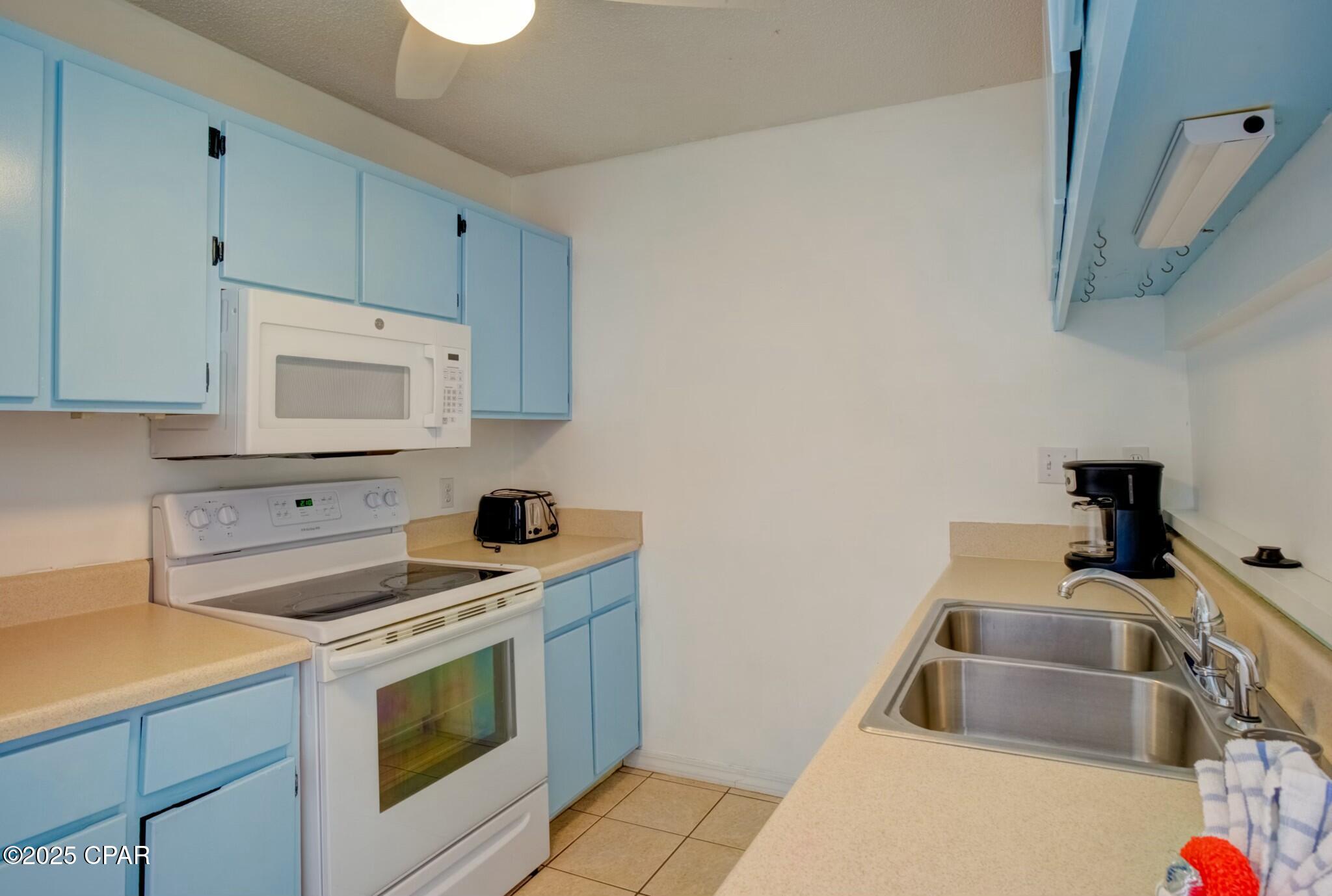 Image 7 For 8504 Lagoon Drive