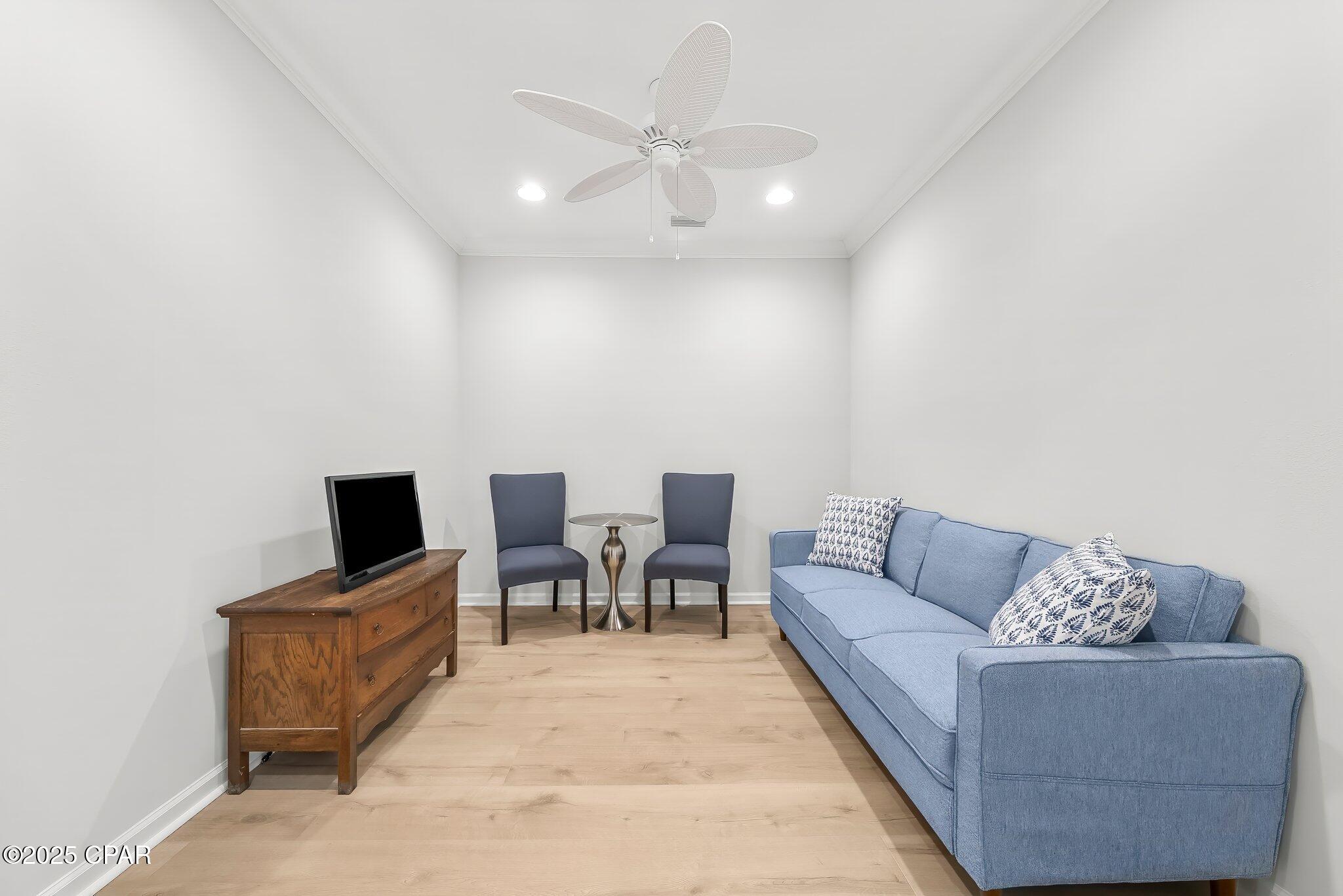 Image 9 For 8526 Island Breeze Avenue
