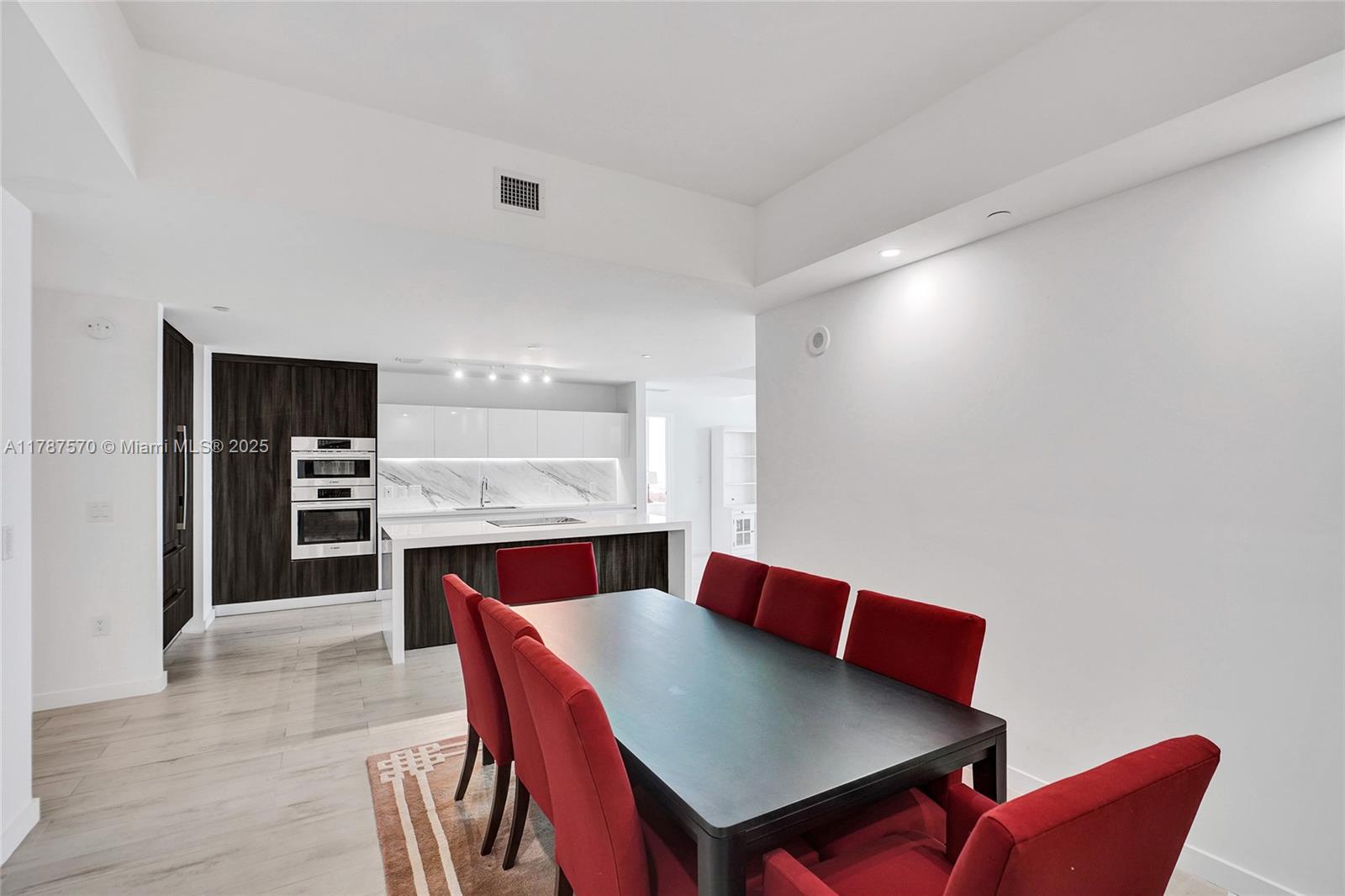 851 NE 1st Ave #4502, Miami FL 33132