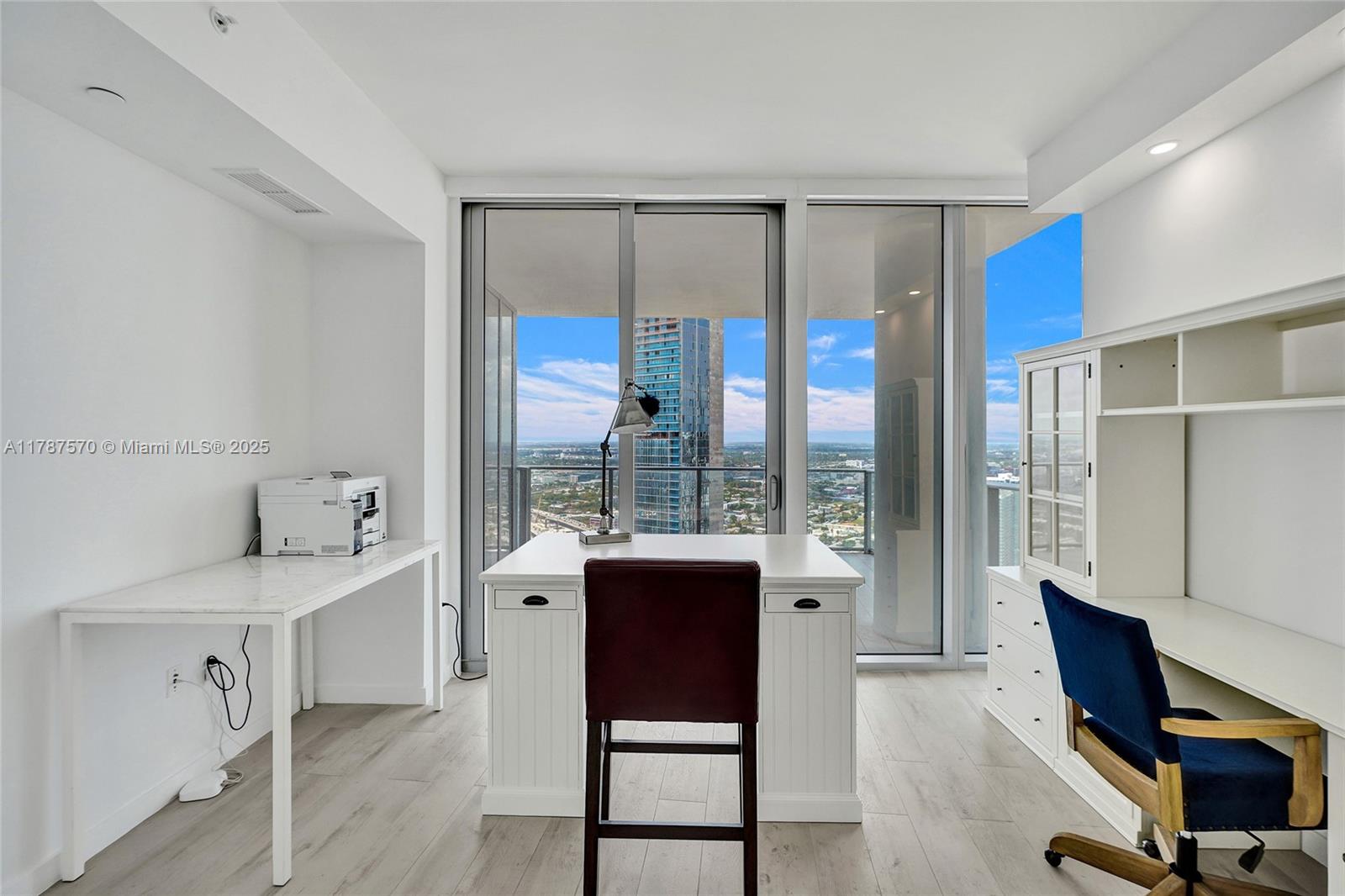 851 NE 1st Ave #4502, Miami FL 33132