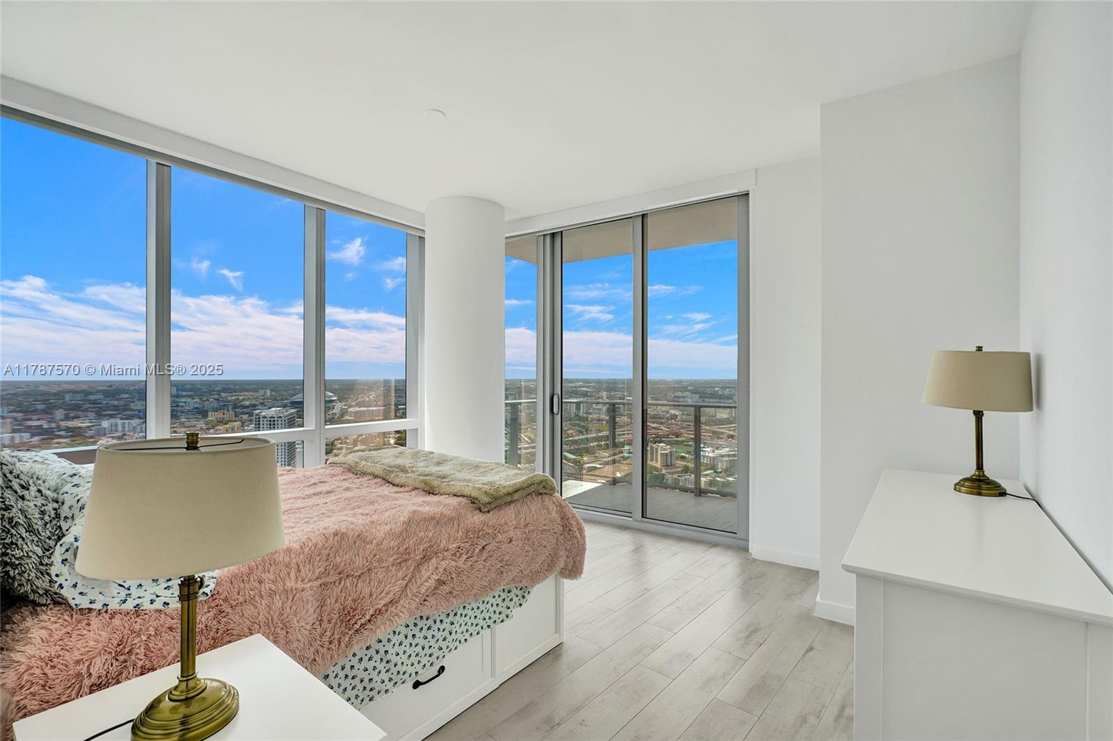 851 NE 1st Ave #4502, Miami FL 33132