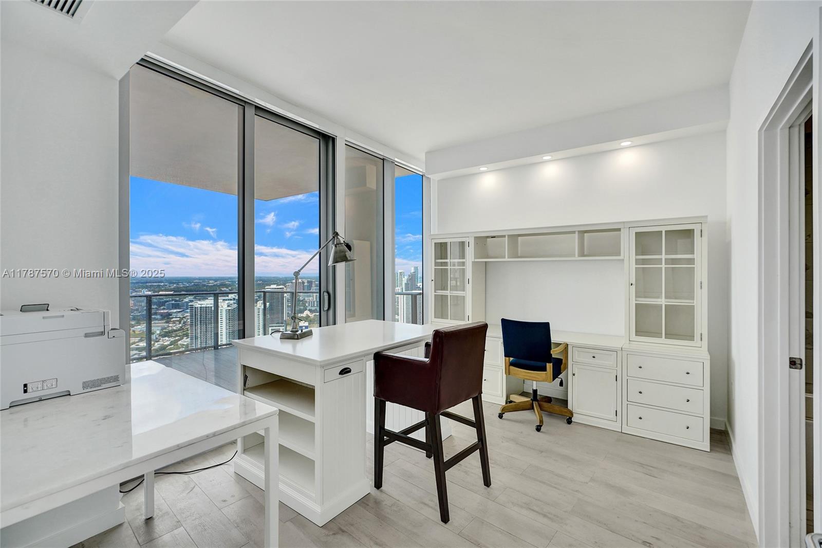 851 NE 1st Ave #4502, Miami FL 33132