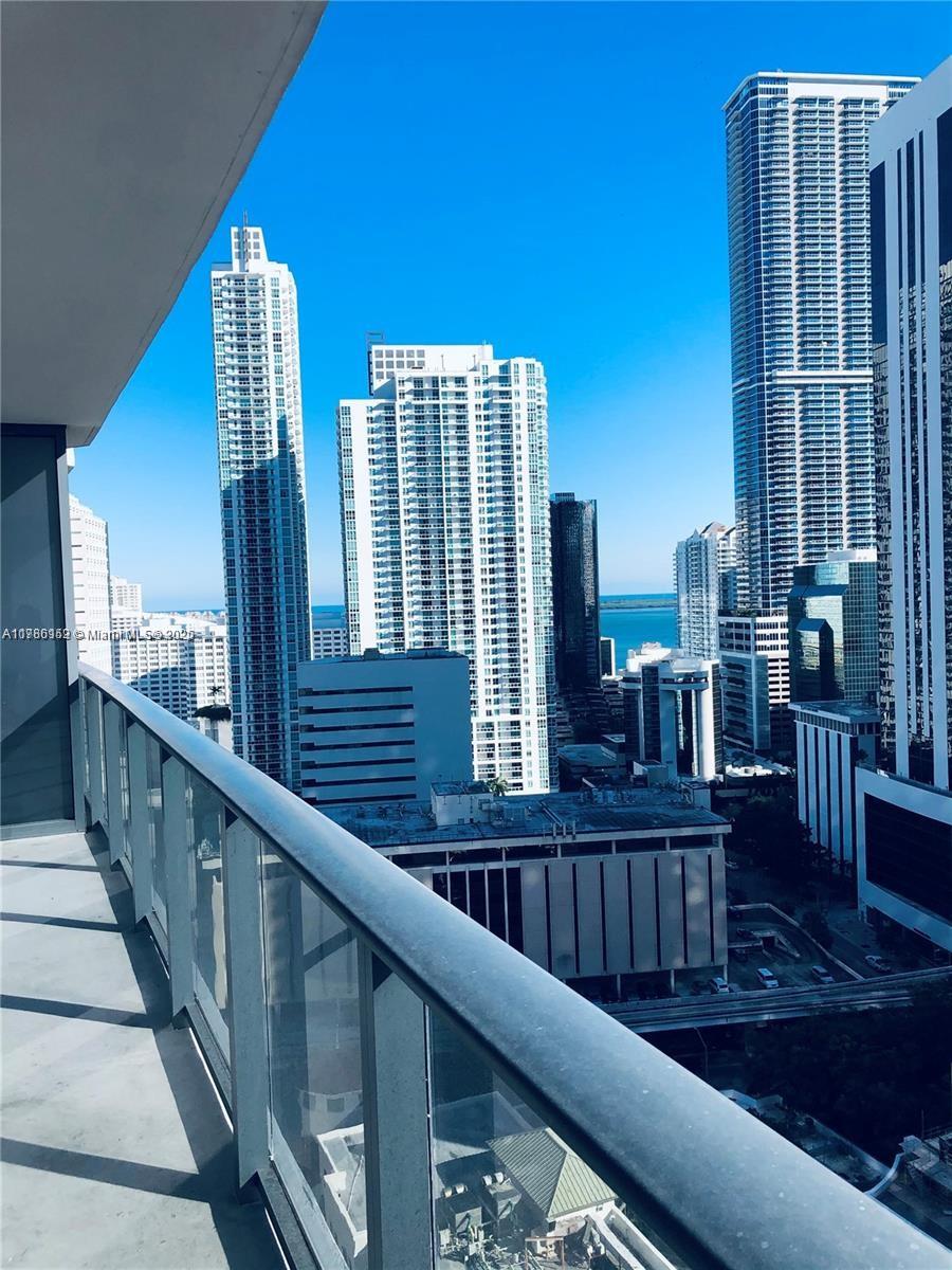 Condo for Sale in Miami, FL