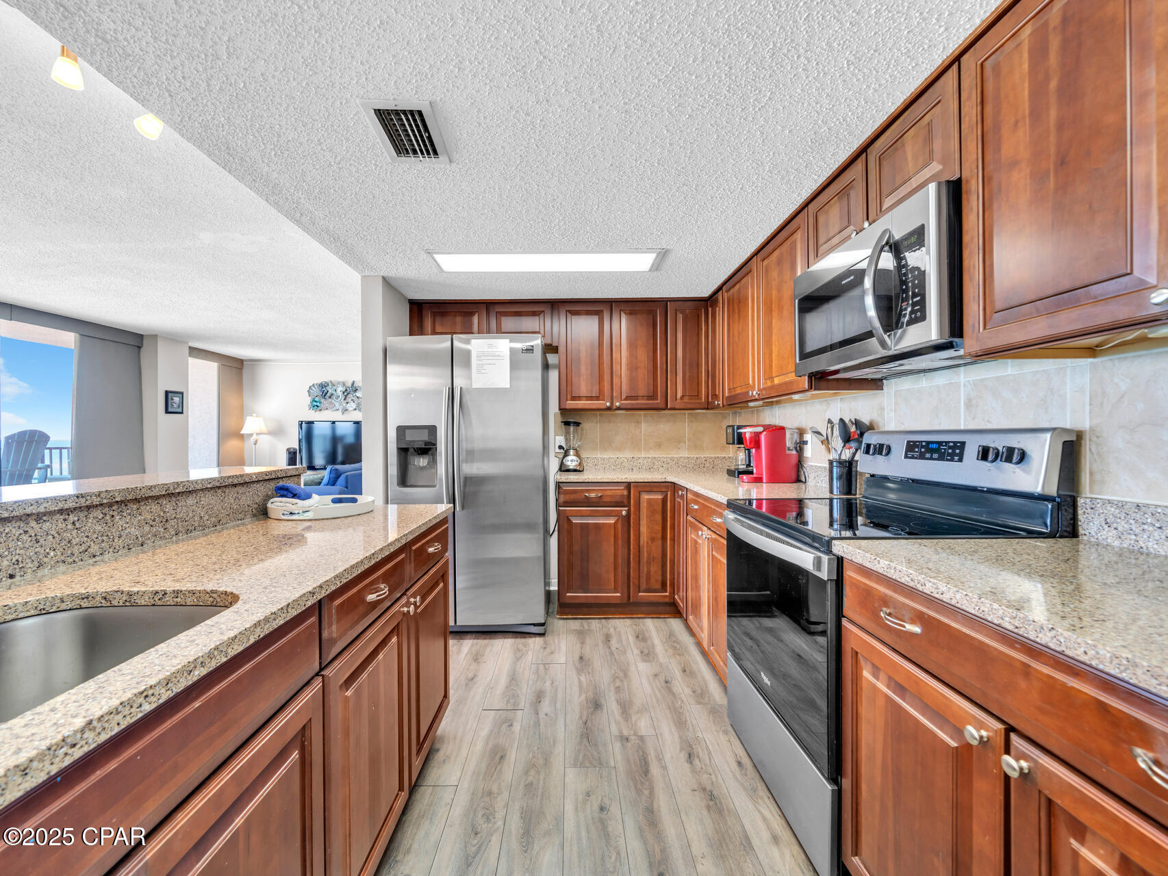 Image 10 For 17351 Front Beach Road W404