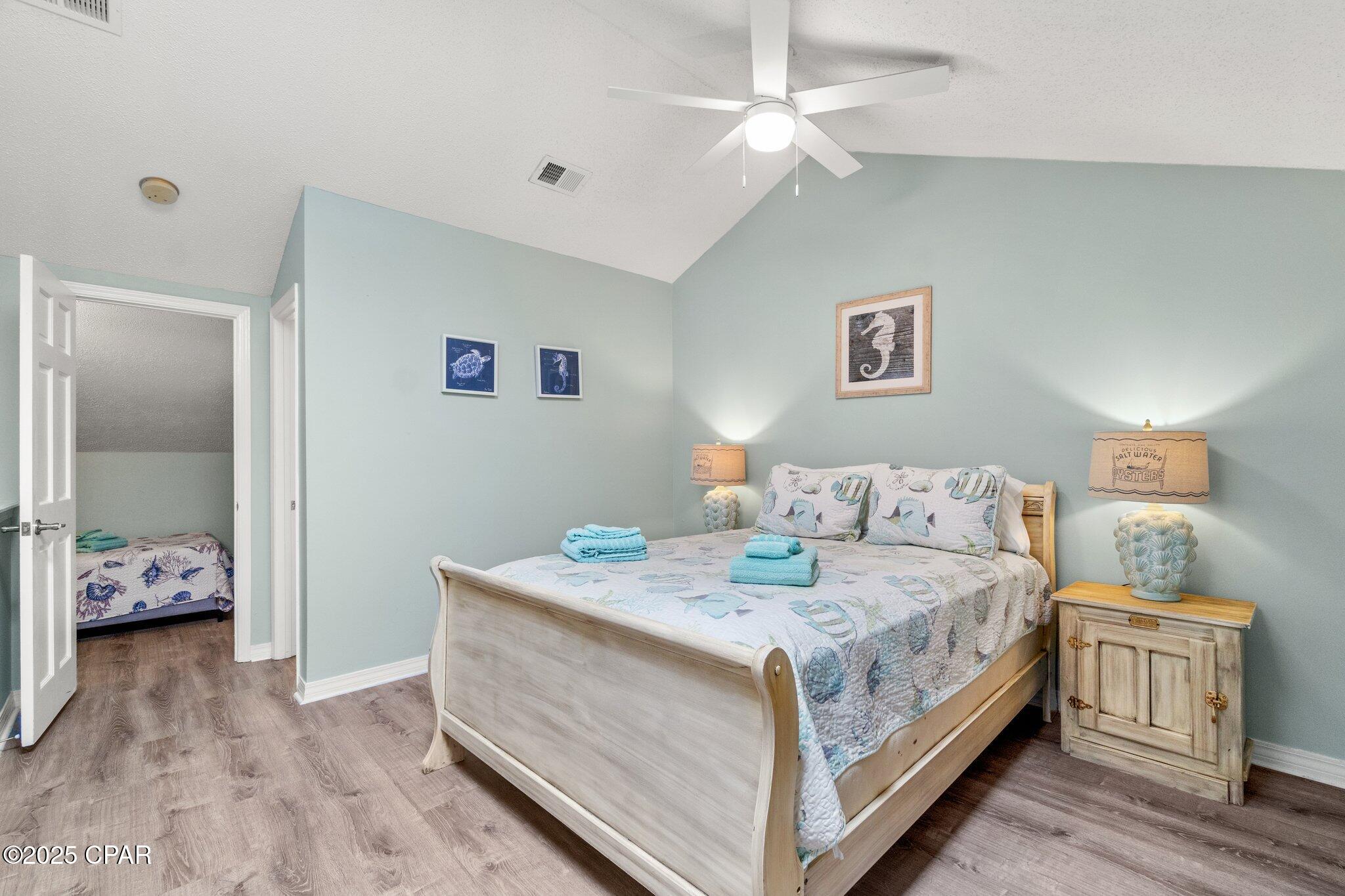 Image 18 For 8730 Thomas Drive Drive 208