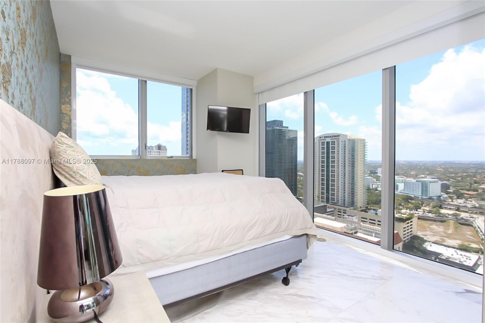 1300 Brickell Bay Dr #3102, Miami FL 33131