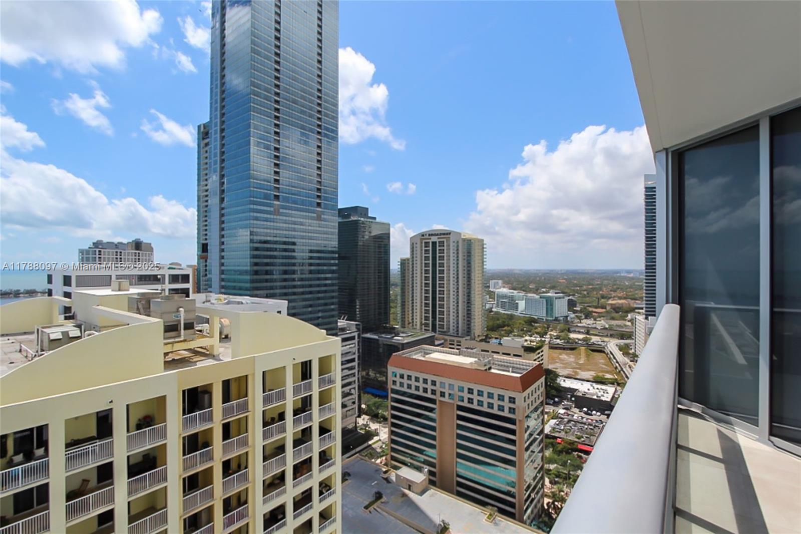 1300 Brickell Bay Dr #3102, Miami FL 33131