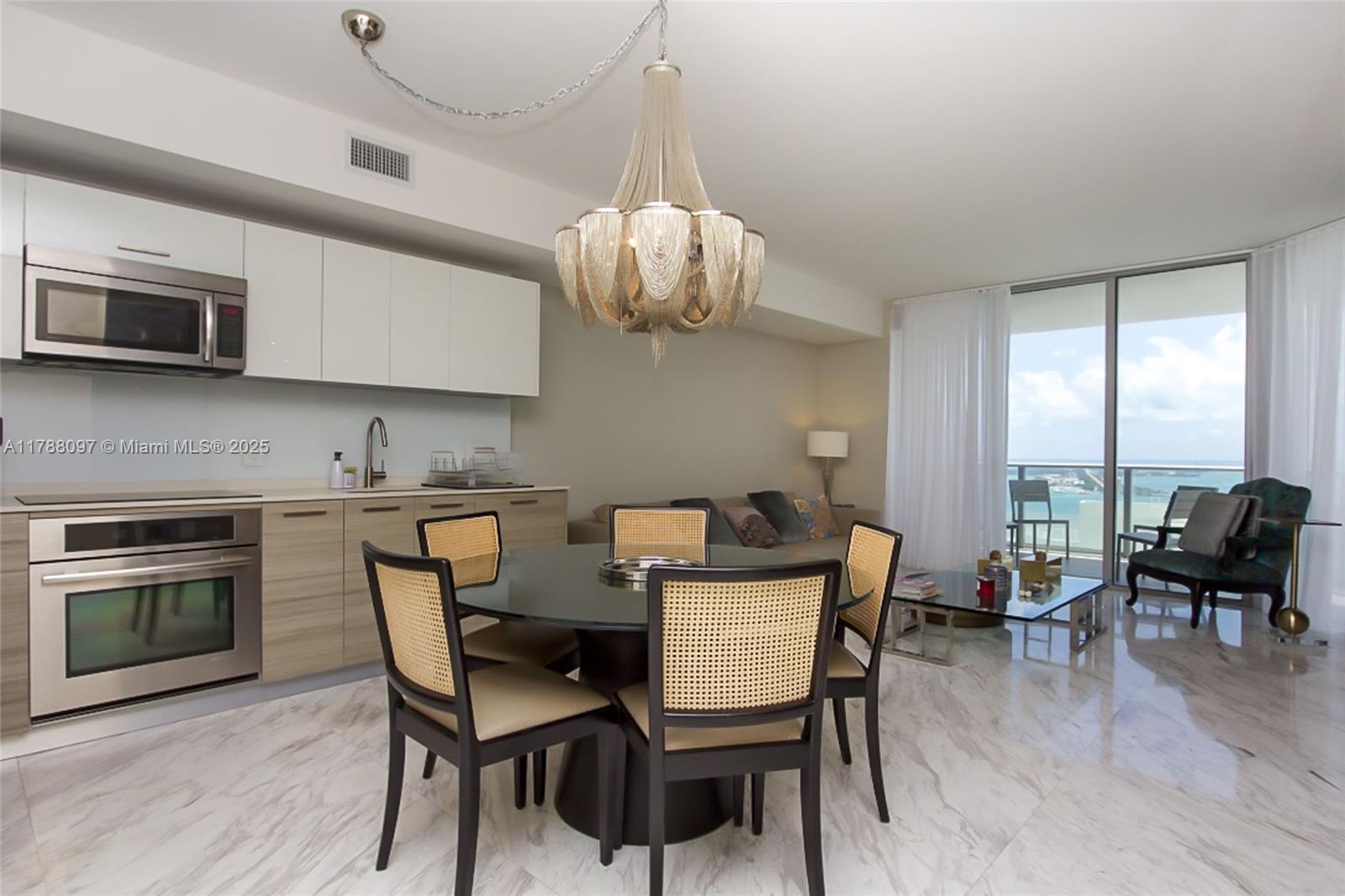 1300 Brickell Bay Dr #3102, Miami FL 33131