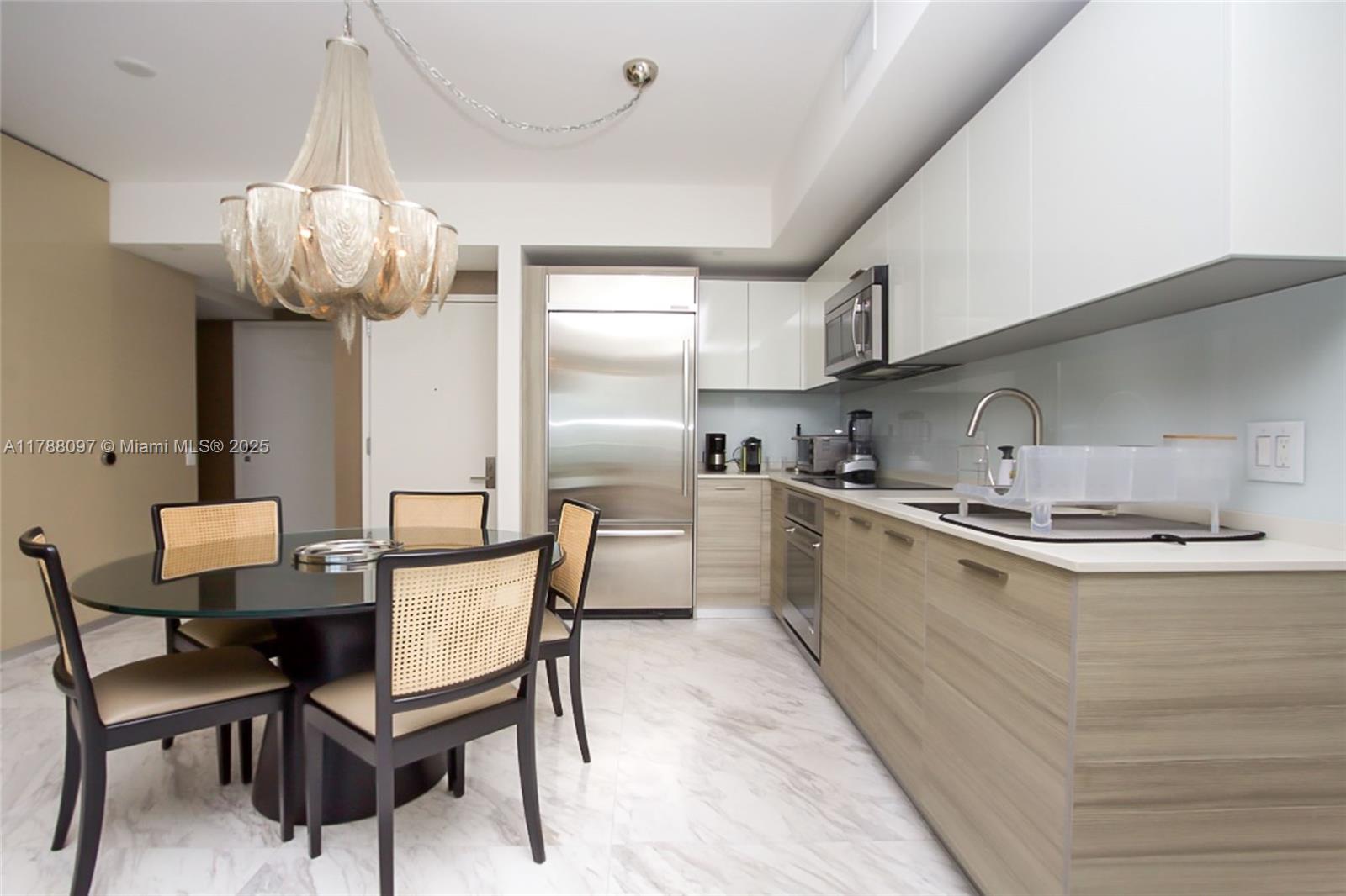 1300 Brickell Bay Dr #3102, Miami FL 33131
