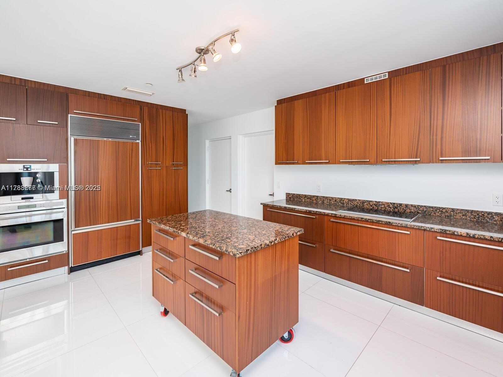 15901 Collins Ave #3004, Sunny Isles Beach FL 33160