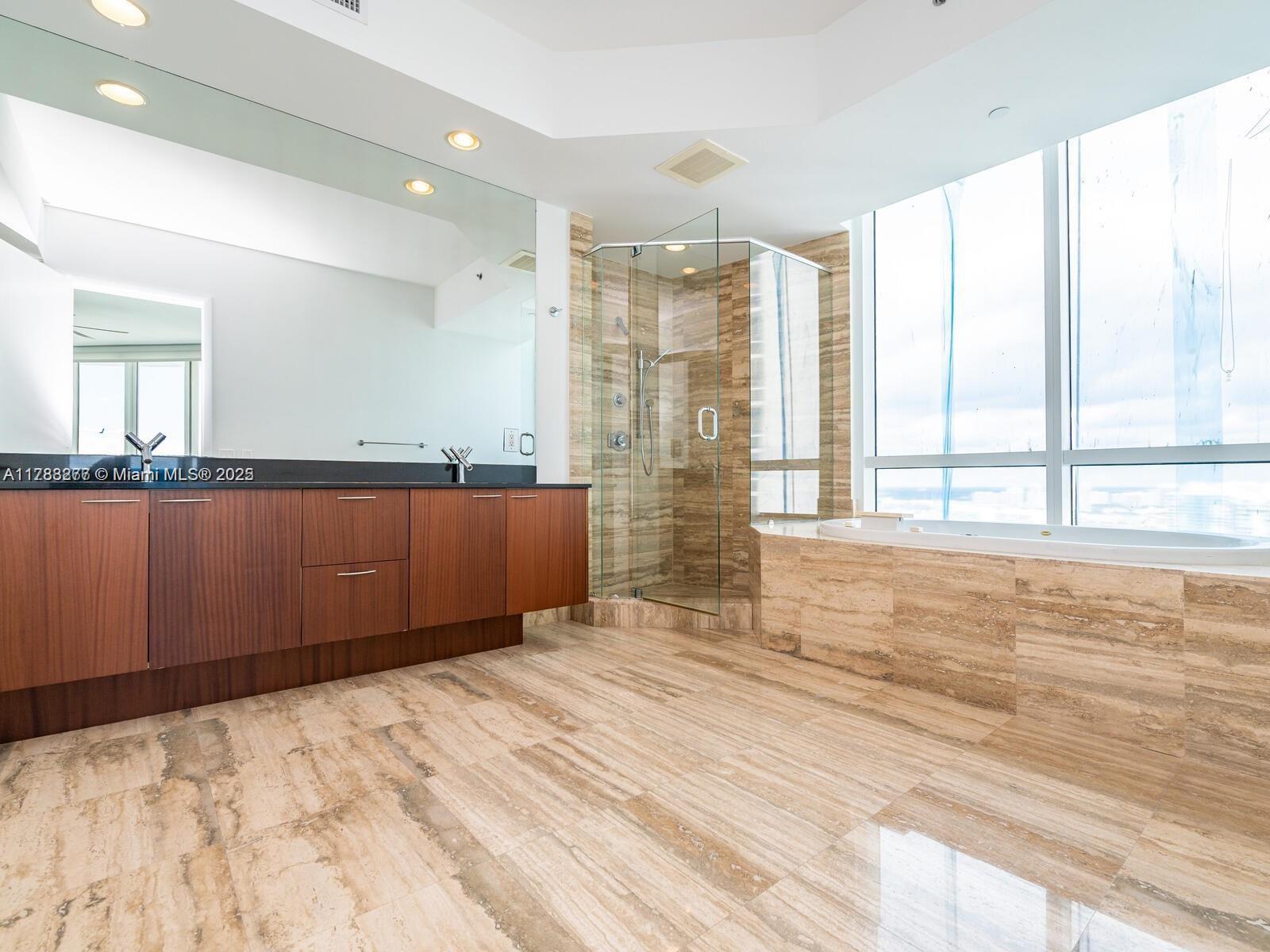 15901 Collins Ave #3004, Sunny Isles Beach FL 33160